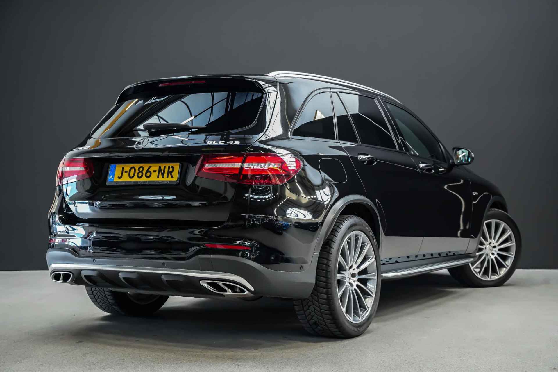 Mercedes-Benz GLC-klasse 43 AMG 367pk 4MATIC |schuif/kantel dak|Burmester|elk. stoelen + memory|elk. achterklep|360 camera|HUD|BLIS|stoelverwarming + ventilatie|side steps|20"| - 2/46