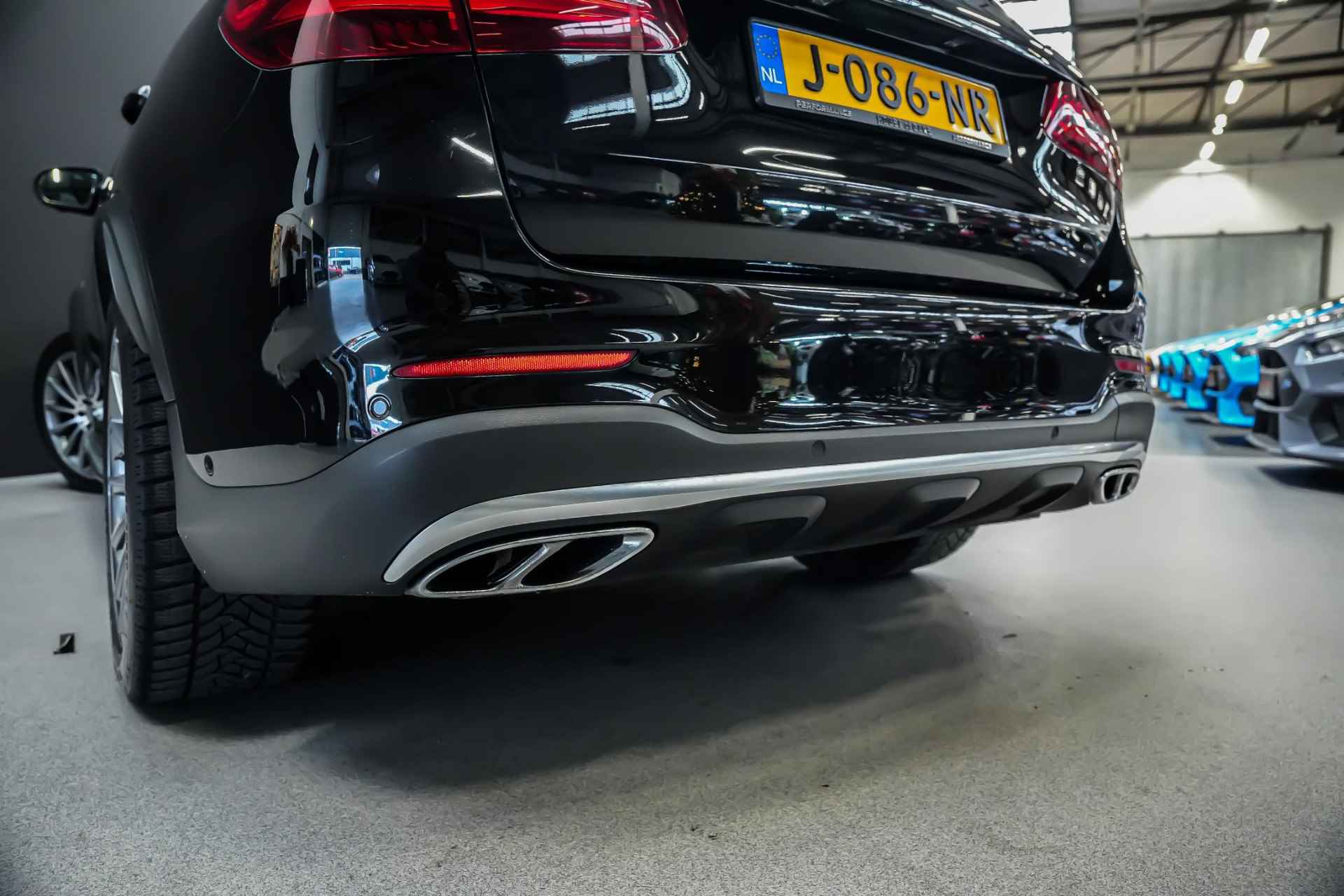 Mercedes-Benz GLC-klasse 43 AMG 367pk 4MATIC |schuif/kantel dak|Burmester|elk. stoelen + memory|elk. achterklep|360 camera|HUD|BLIS|stoelverwarming + ventilatie|side steps|20"| - 45/46