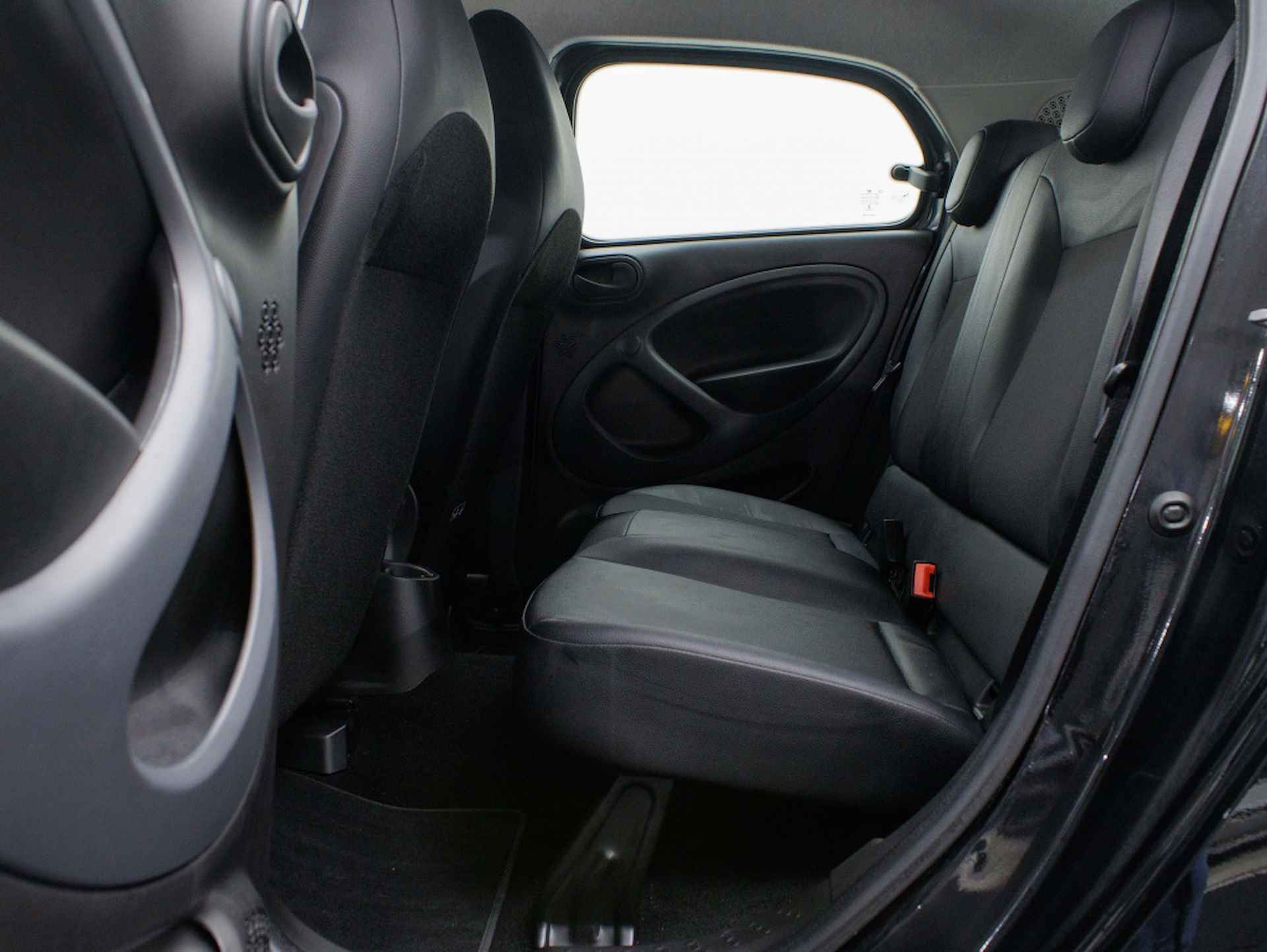 Smart forfour EQ Business Solutions | All-seasons | Lederen interieur | Subsid - 16/38