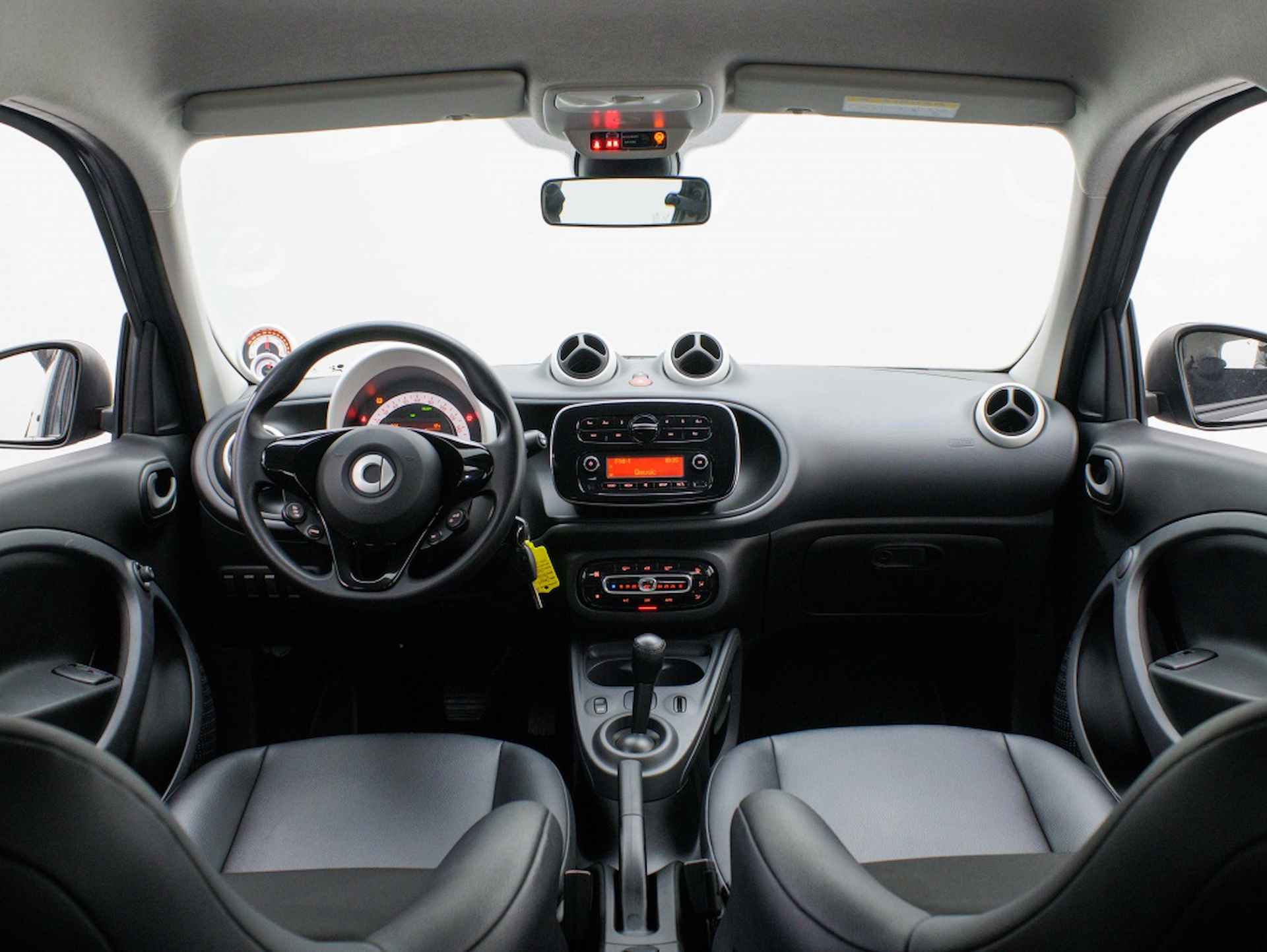 Smart forfour EQ Business Solutions | All-seasons | Lederen interieur | Subsid - 38/38