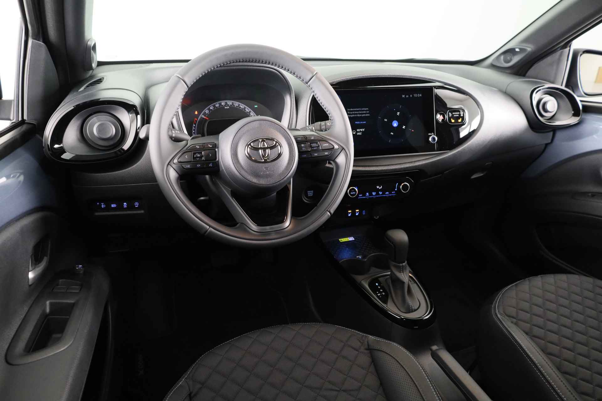 Toyota Aygo X 1.0 VVT-i S-CVT Automaat Premium Design *Demo* | JBL-Audio | Parkeersensoren V+A | - 7/33