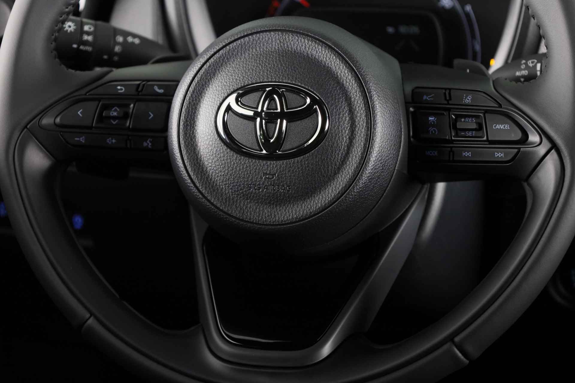 Toyota Aygo X 1.0 VVT-i S-CVT Automaat Premium Design *Demo* | JBL-Audio | Parkeersensoren V+A | - 18/33