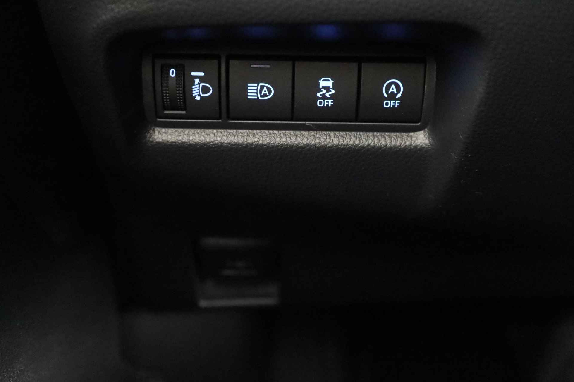 Toyota Aygo X 1.0 VVT-i S-CVT Automaat Premium Design *Demo* | JBL-Audio | Parkeersensoren V+A | - 27/33