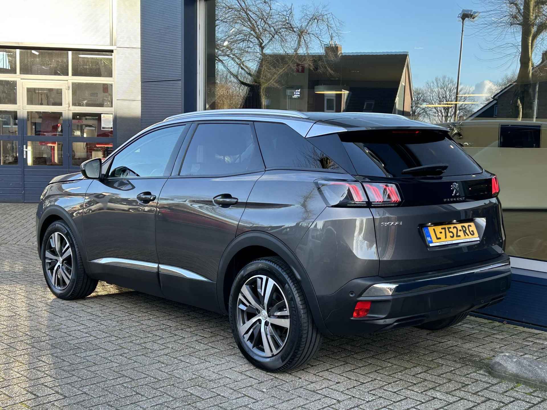 Peugeot 3008 1.2 Turbo 130PK Allure Pack | Navigatie | Dodehoek bewaking | Electrische achterklep | 1400KG Trekvermogen | Keyless Entry | Cruise control | Stoelverwarming | LED Verlichting | DAB | Parkeersensoren. - 4/52