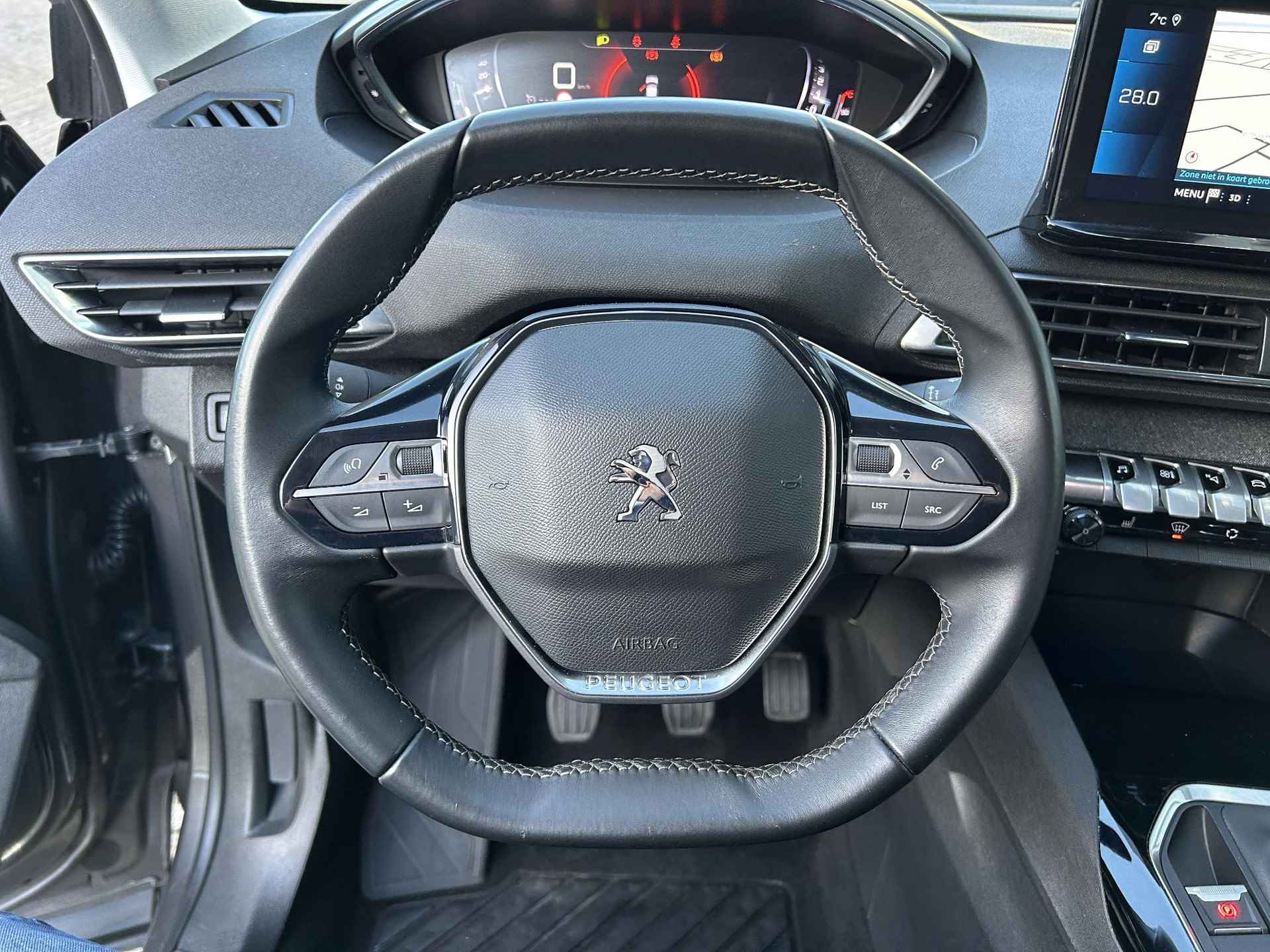 Peugeot 3008 1.2 Turbo 130PK Allure Pack | Navigatie | Dodehoek bewaking | Electrische achterklep | 1400KG Trekvermogen | Keyless Entry | Cruise control | Stoelverwarming | LED Verlichting | DAB | Parkeersensoren. - 10/52