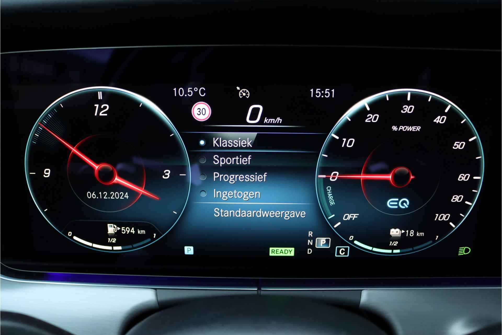 Mercedes-Benz E-Klasse Estate 300 de AMG Line 'Night Edition' Aut9 | Schuifdak | Dodehoekassistent | Camera | Augmented Reality | Sfeerverlichting | Stoelverwarming | DAB | - 29/39