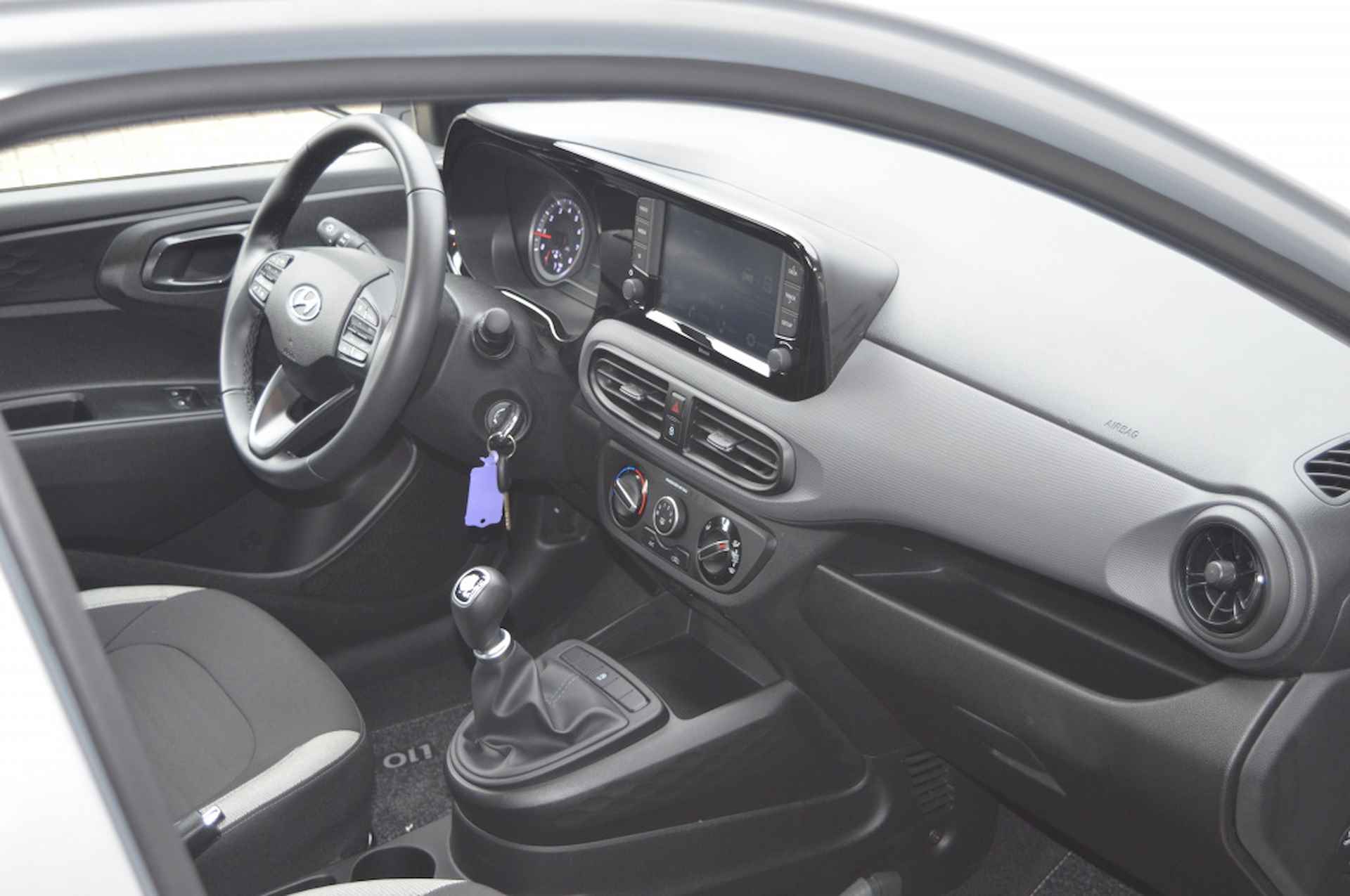 Hyundai i10 1.0 Comfort Carplay Cruise NL-auto Nov. 2022 - 8/19