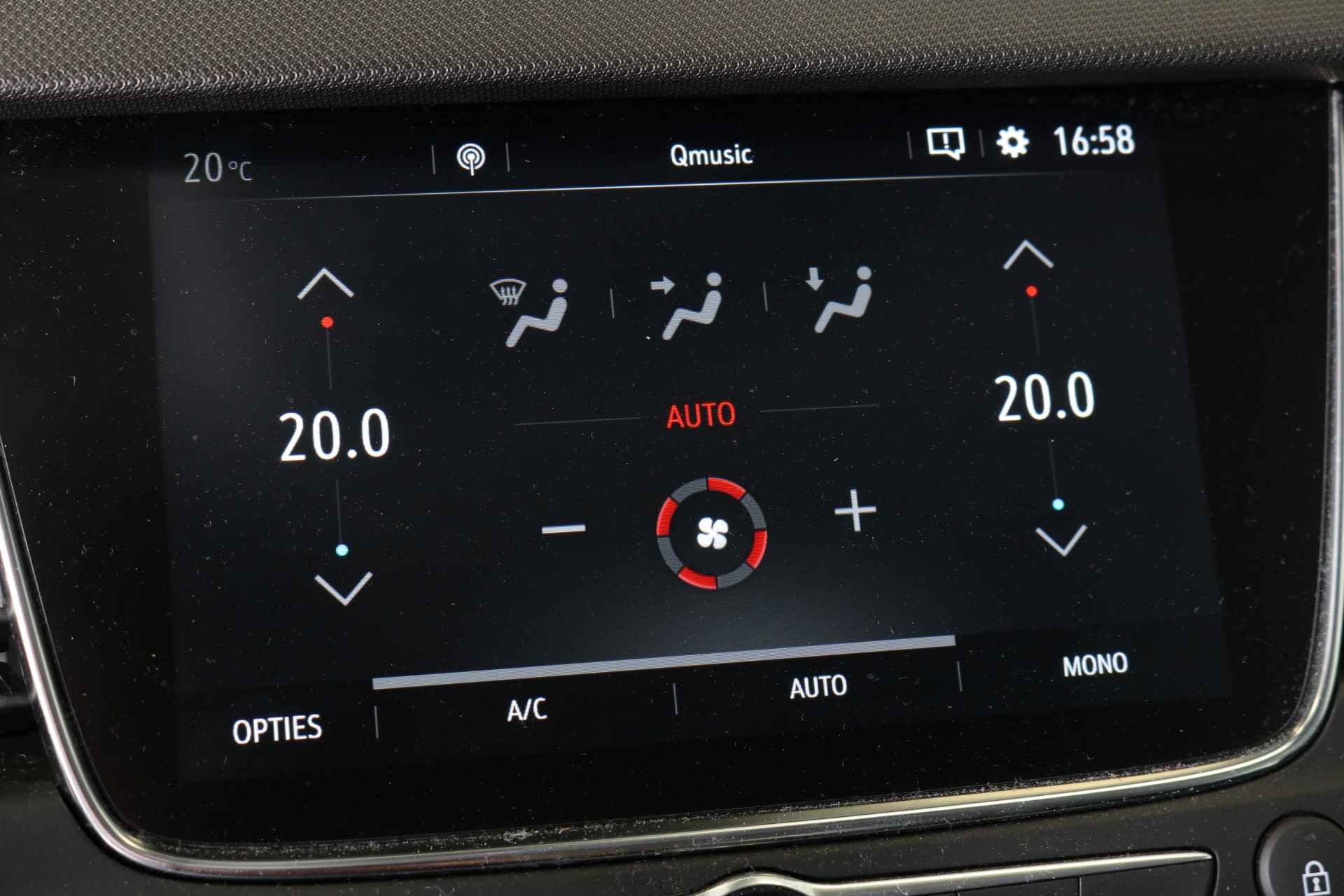 Opel Crossland X 1.2 Turbo 110PK Innovation | Navi | Clima | Parkeersensoren | Keyless | Cruise | 16" Lichtmetaal | Metallic | - 34/41
