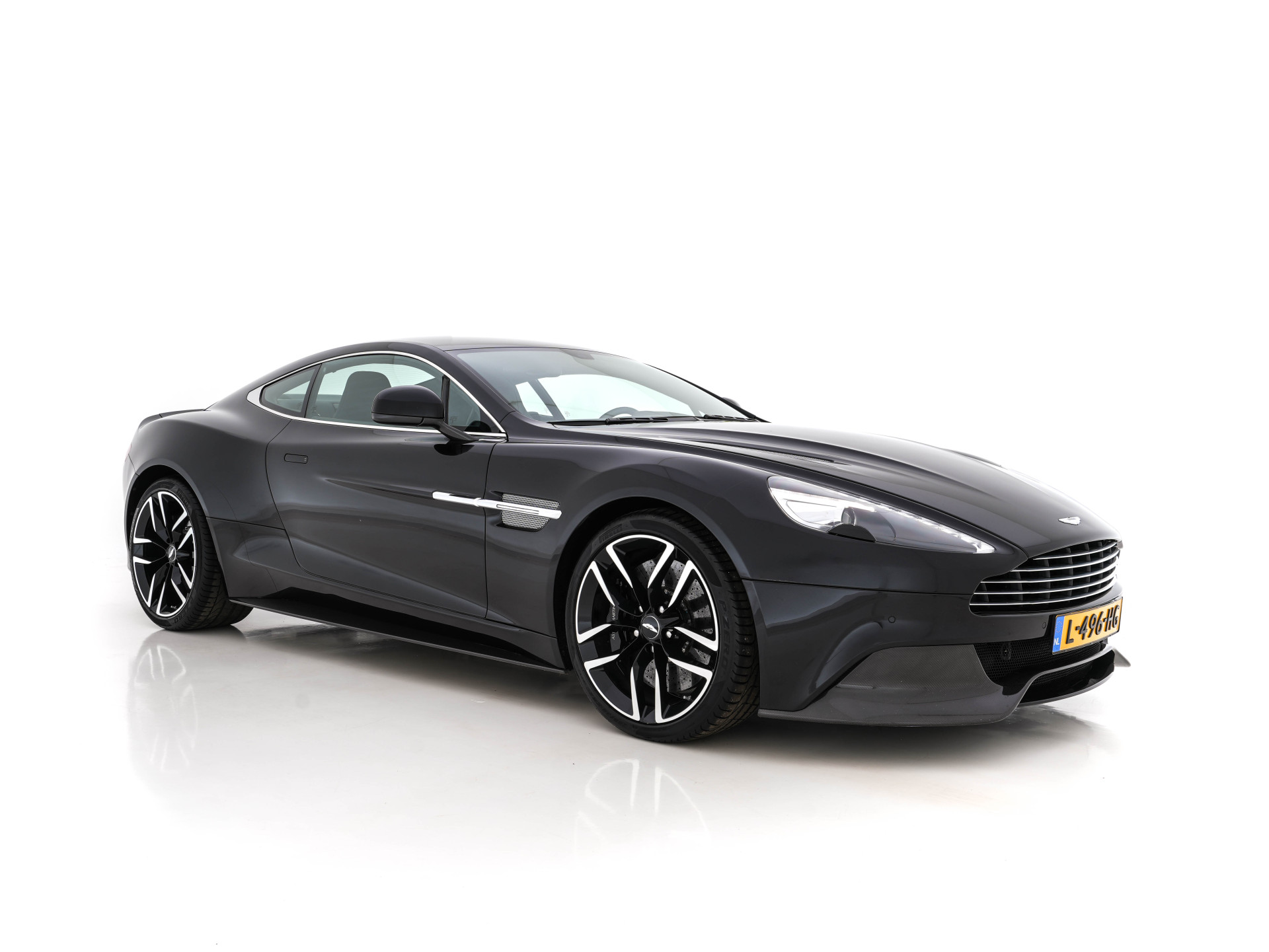 Aston Martin Vanquish 6.0 V12 Touchtronic 2+2 *CERAMIC-BRAKES | B&O-SURROUND | CARBON | VOLLEDER | XENON | MEMORY-PACK | NAVI-FULLMAP | CAMERA | DAB | ECC | PDC | CRUISE*