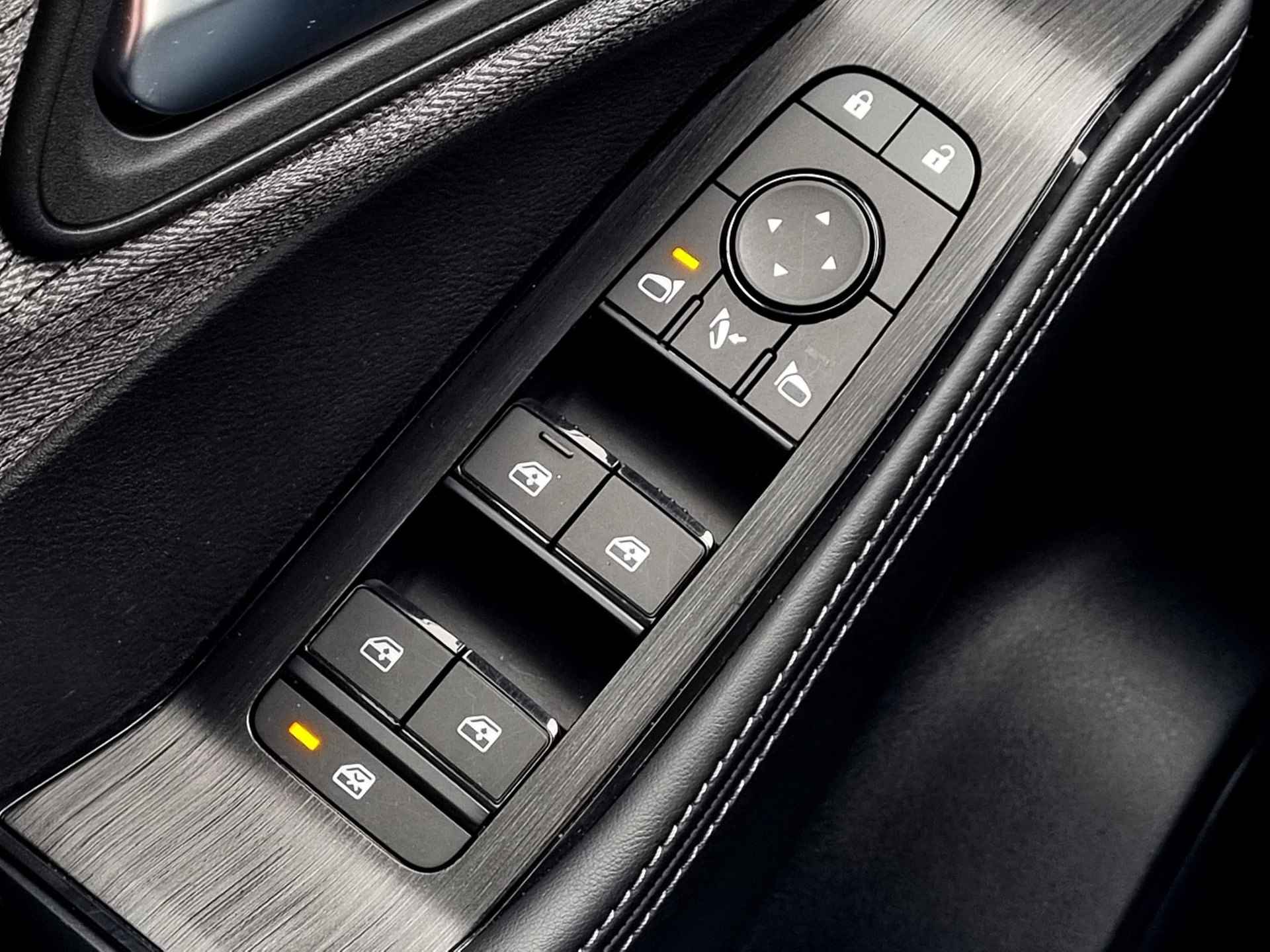 Nissan X-Trail 1.5 e-Power N-Connecta Automaat / Navigatie / Cruise Control Adaptief / Rondomzicht Camera - 34/52