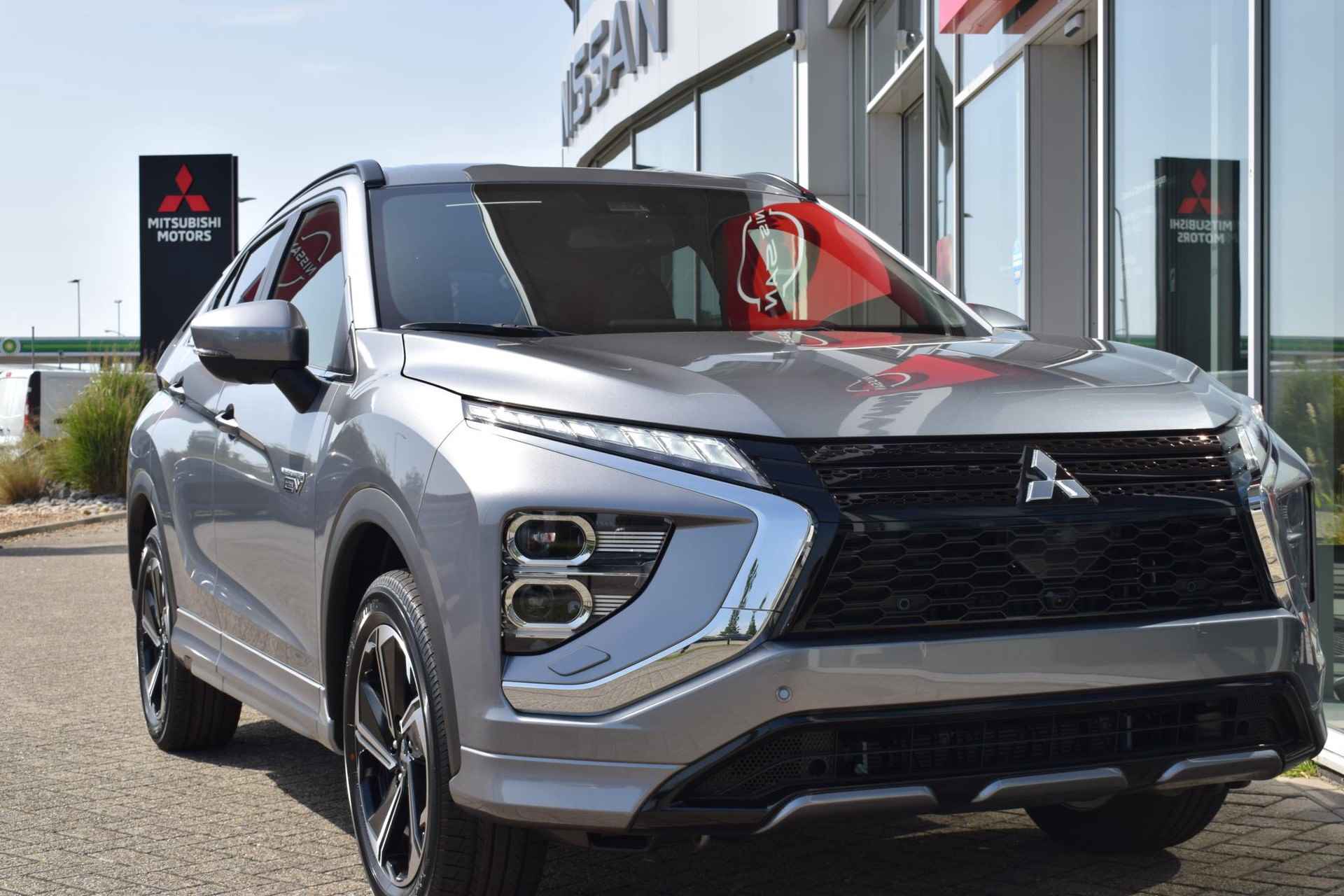 Mitsubishi Eclipse Cross 2.4 PHEV Intense+ €8000,- VOORRAAD KORTING | OP = OP| 8 JAAR GARANTIE | Netto bijtelling 288.- - 7/43