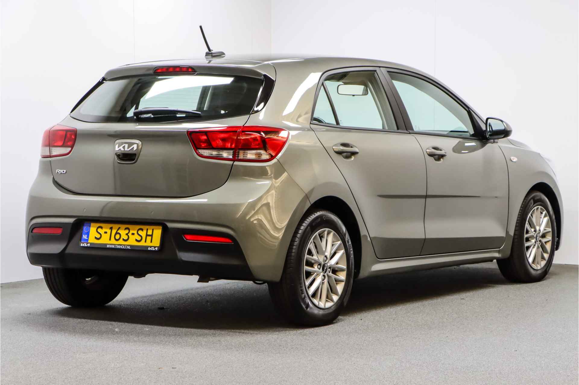 Kia Rio 1.0 T-GDi MHEV DynamicLine - 7/41