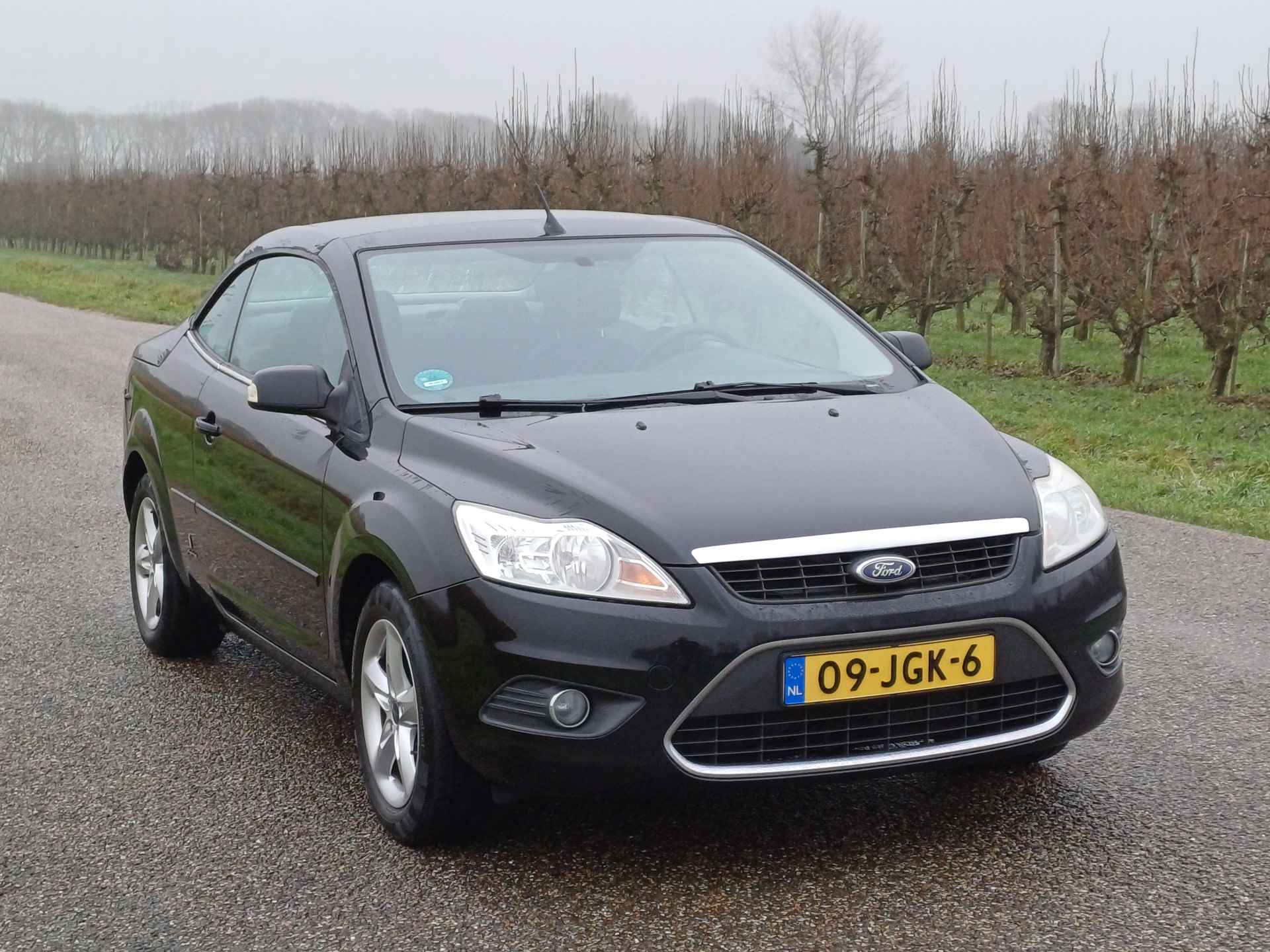 Ford FOCUS Coupe-cabriolet 1.6 Trend | Prachtige auto ! | Lage KM ! | 1e eigenaar ! | BTW ! - 38/45