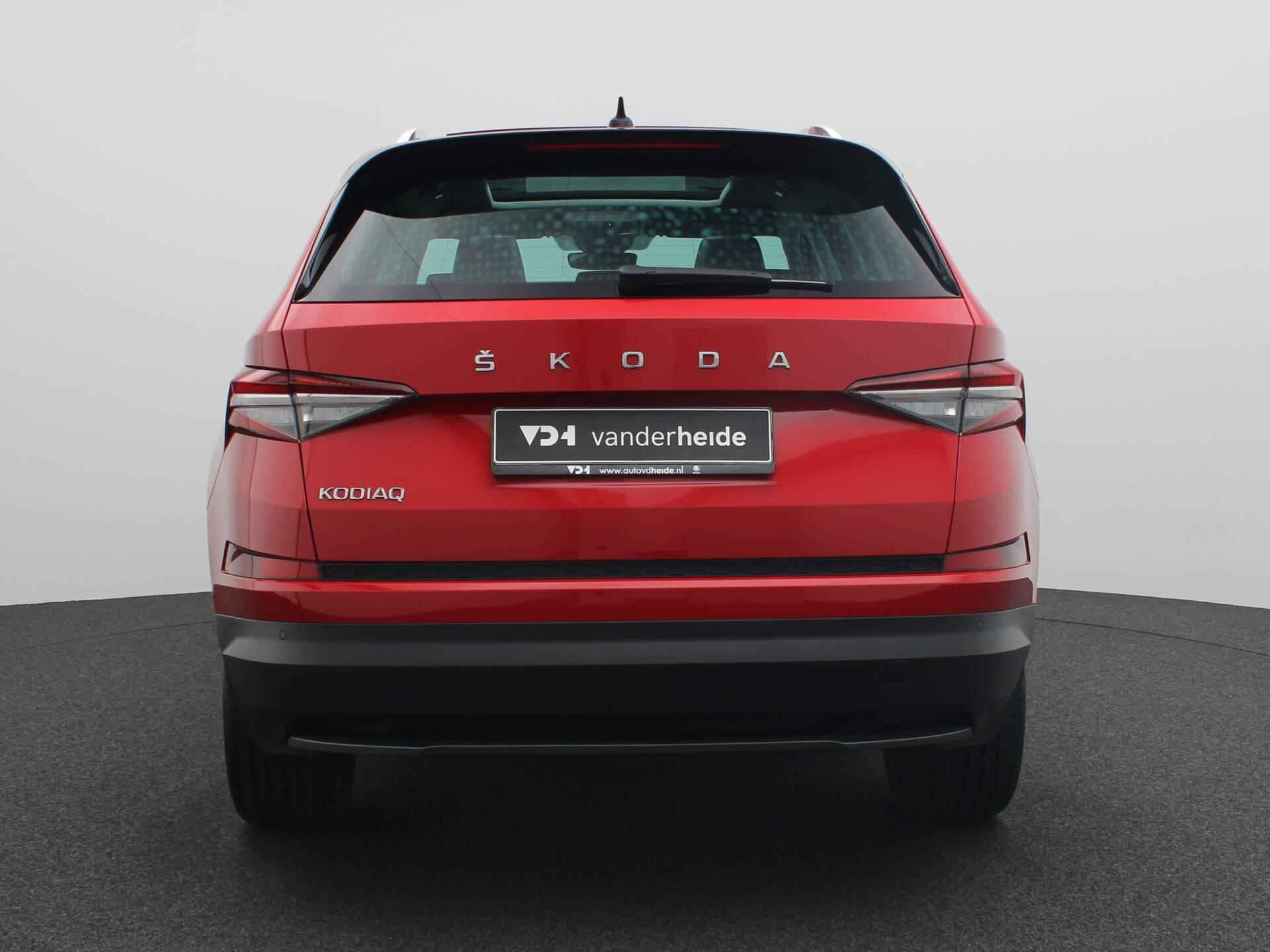 Skoda Kodiaq 1.5 TSI Business Edition 150PK DSG Panoramadak, trekhaak, achteruitrijcamera, keyless, virtual cockpit, stuur/stoelverwarming, alarm, 19'' lichtmetaal - 11/48