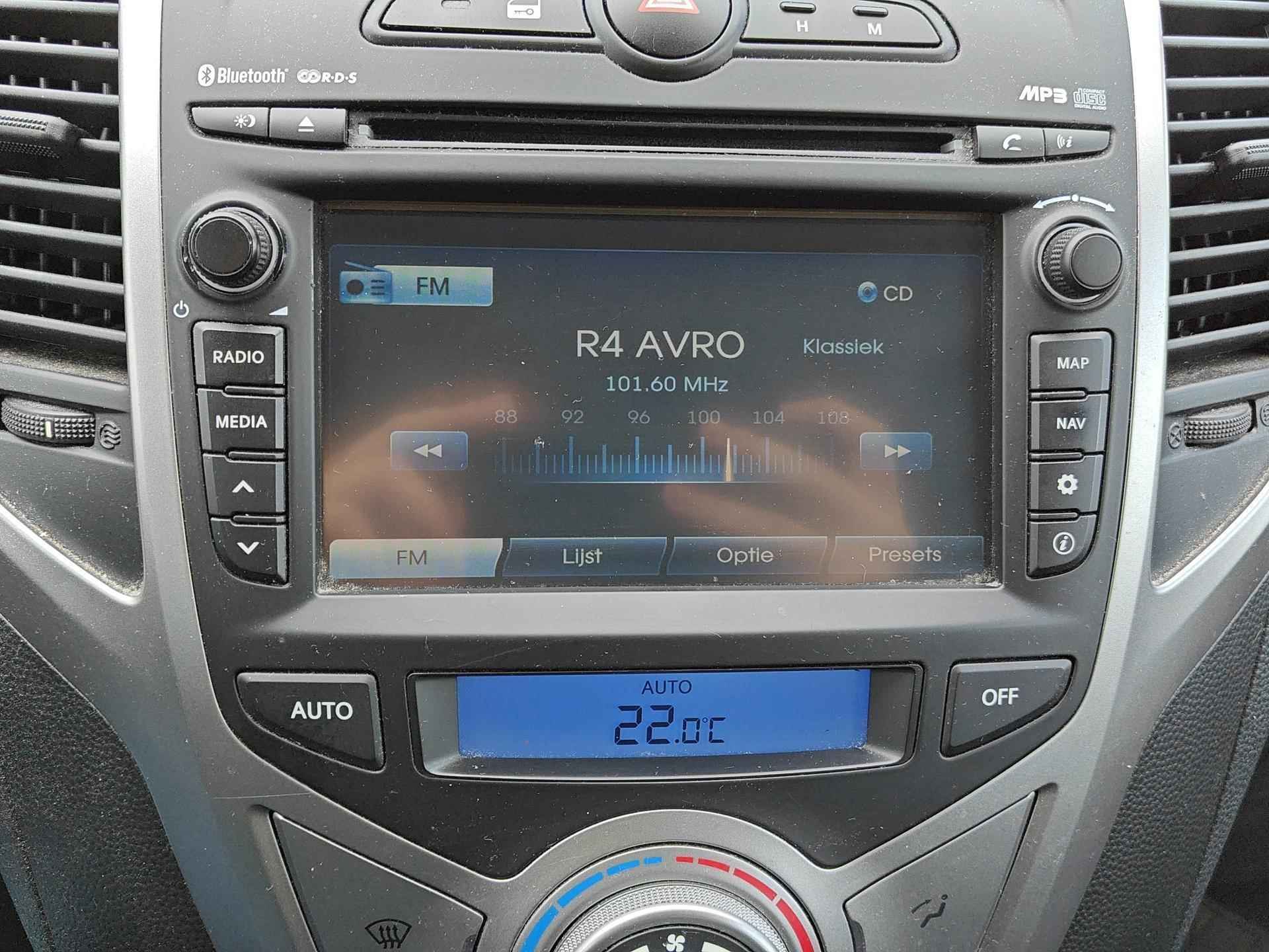 Hyundai ix20 1.6i i-Vision | navigatie | parkeercamera | cruise control | climate control | trekhaak - 12/24