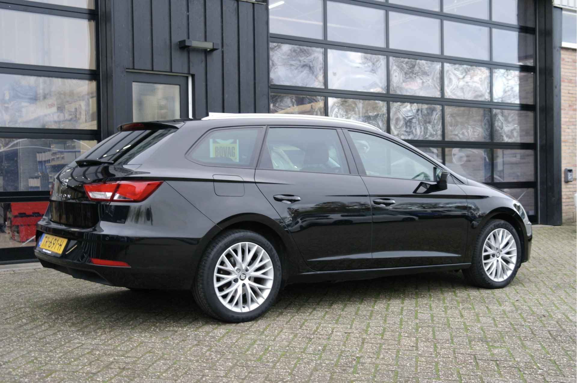 SEAT León ST 1.6 TDI Style Business Intense Automaat | NL-Auto | Cruise | Carplay - 3/45