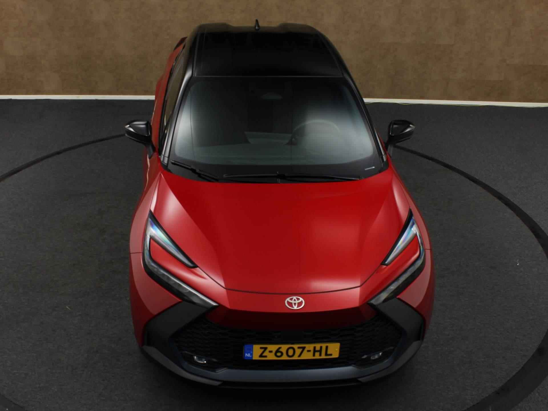 Toyota C-HR 1.8 Hybrid 140 First Edition - ORIGINEEL NEDERLANDSE AUTO - NAVIGATIE - DODEHOEK DETECTIE - ELEKTRISCHE ACHTERKLEP - 360 GRADEN CAMERA - KEYLESS ENTRY & START - CLIMATE CONTROL - DRAADLOZE OPLADER- PARKEERSENSOREN VOOR EN ACHTER - 15/41