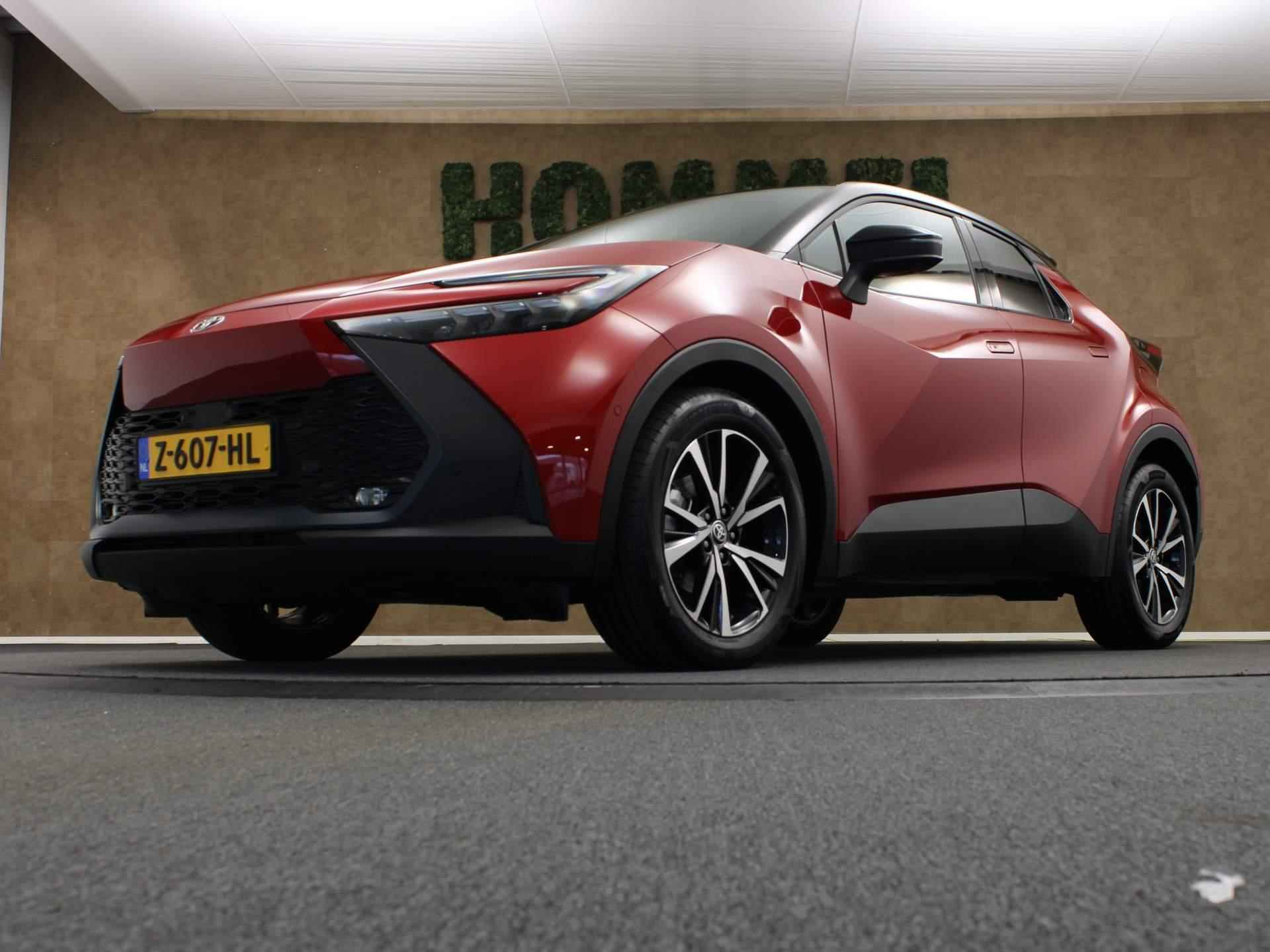 Toyota C-HR 1.8 Hybrid 140 First Edition - ORIGINEEL NEDERLANDSE AUTO - NAVIGATIE - DODEHOEK DETECTIE - ELEKTRISCHE ACHTERKLEP - 360 GRADEN CAMERA - KEYLESS ENTRY & START - CLIMATE CONTROL - DRAADLOZE OPLADER- PARKEERSENSOREN VOOR EN ACHTER - 16/41