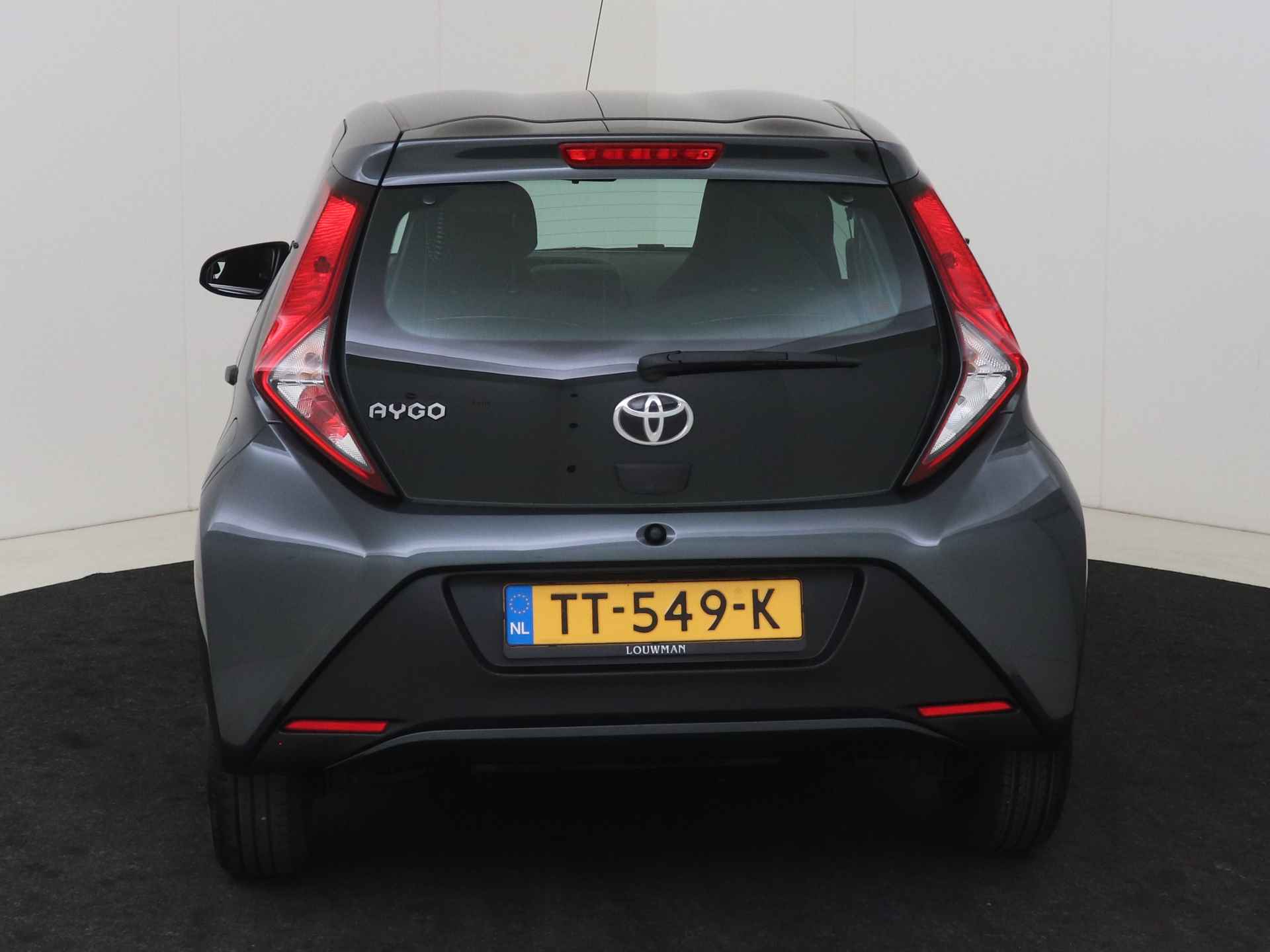 Toyota Aygo 1.0 VVT-i x-fun | Bluetooth | Airco | - 28/40