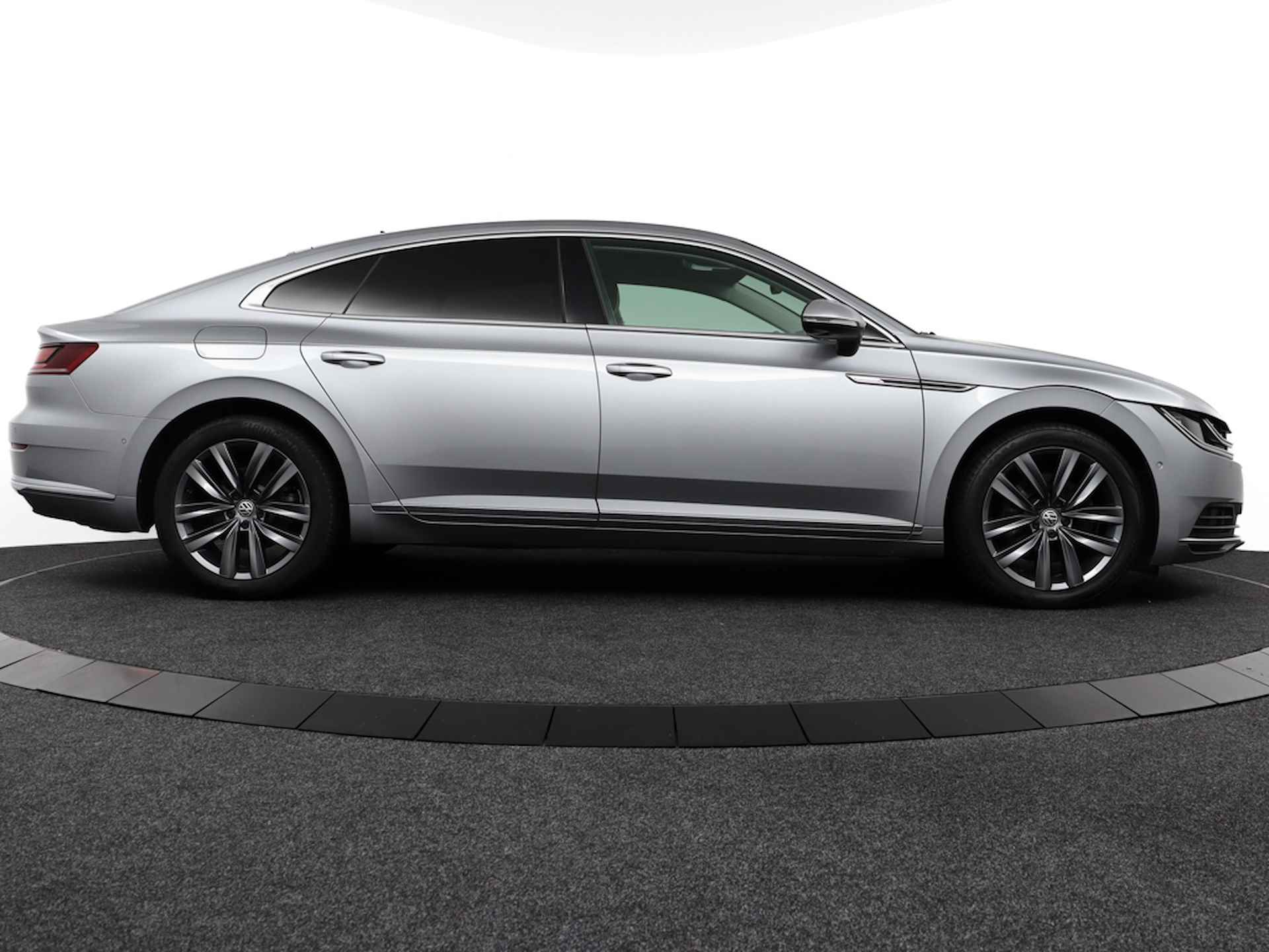 Volkswagen Arteon 1.5 TSI Business, 12 MND BOVAG GARANTIE | LEER | NAVI | DAB+ | LED+ | 360 CAMERA - RIJKLAAR ZONDER MEERPRIJS - 13/40