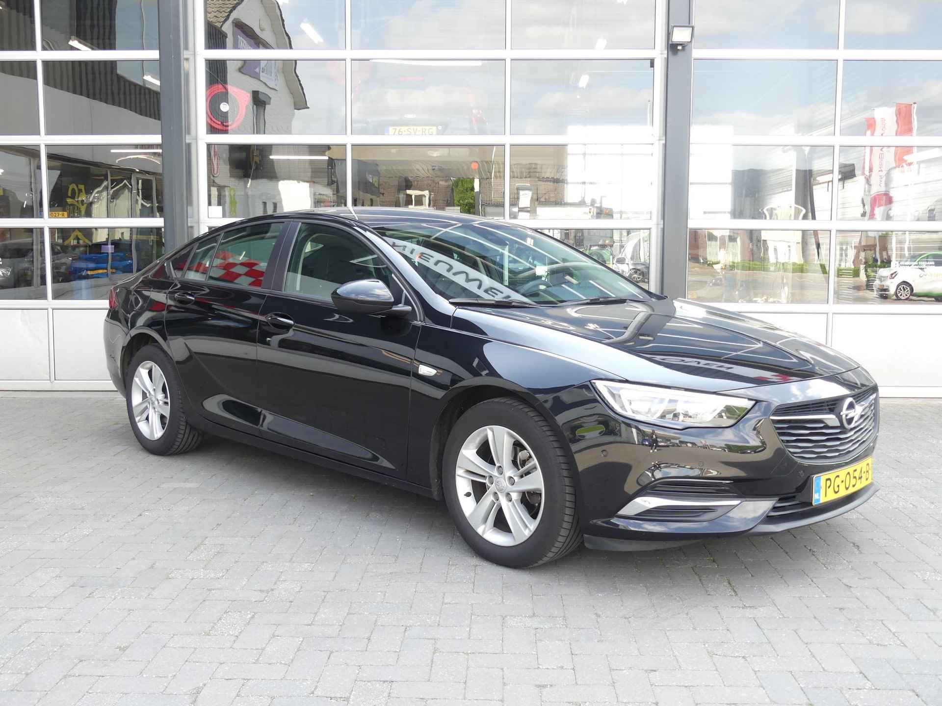 Opel Insignia Grand Sport 1.5 Turbo Online Edition - 6/24