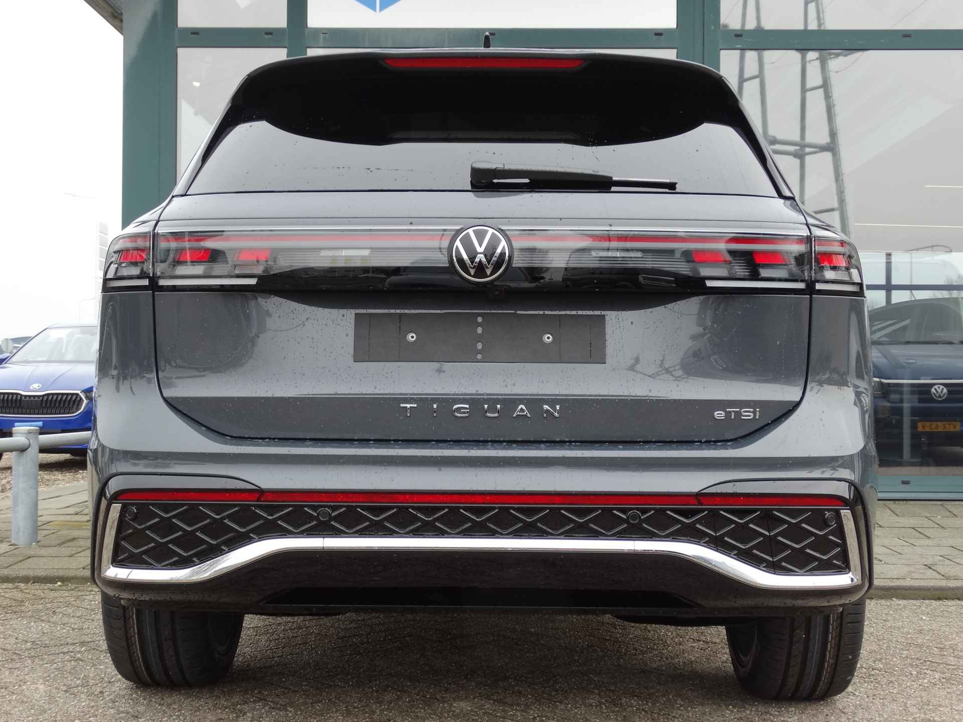 Volkswagen Tiguan 1.5 TSI R-Line Business | Trekhaak | Panoramadak | Elektr. achterklep | Harman Kardon | - 10/41
