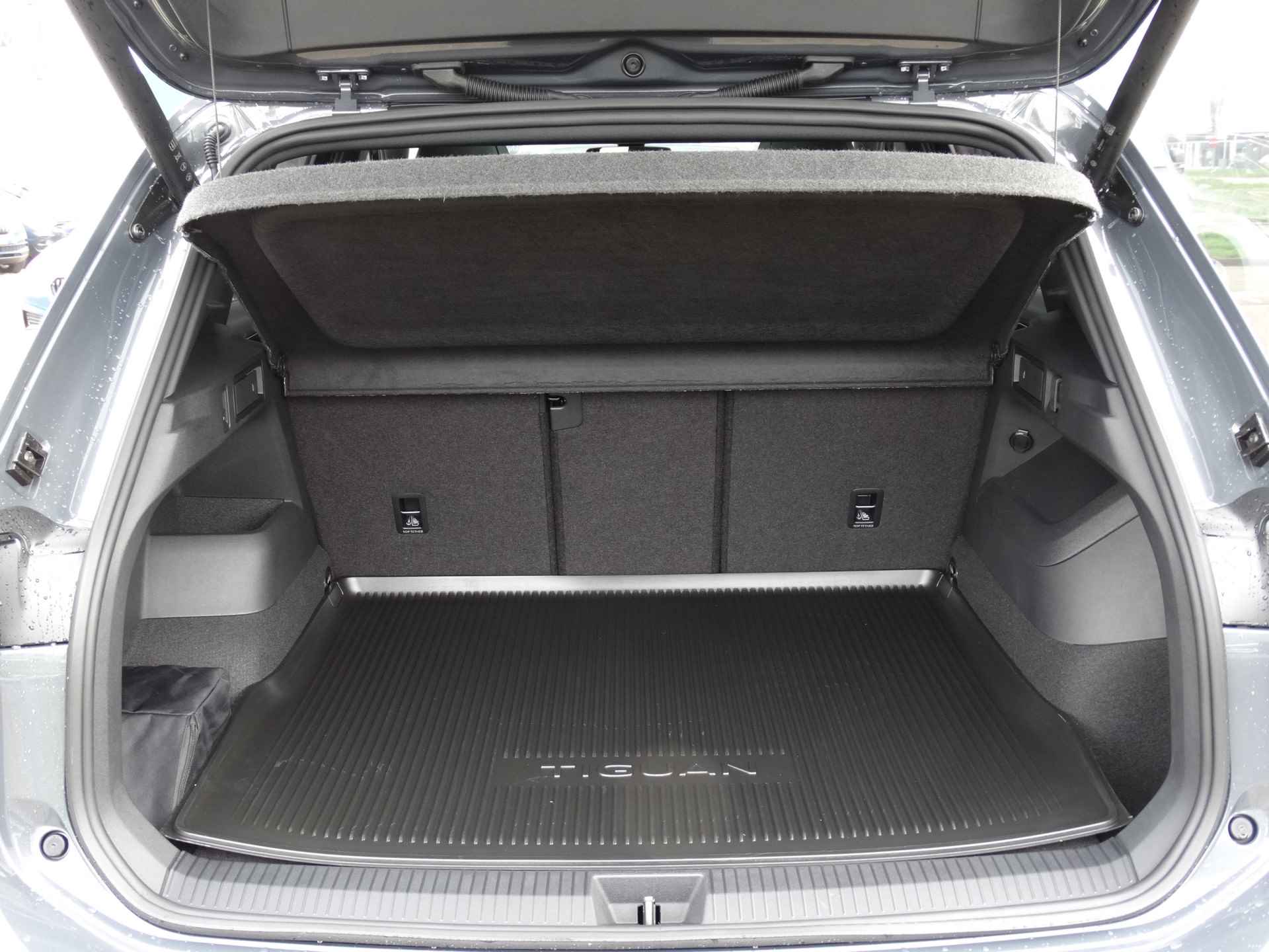 Volkswagen Tiguan 1.5 TSI R-Line Business | Trekhaak | Panoramadak | Elektr. achterklep | Harman Kardon | - 11/41