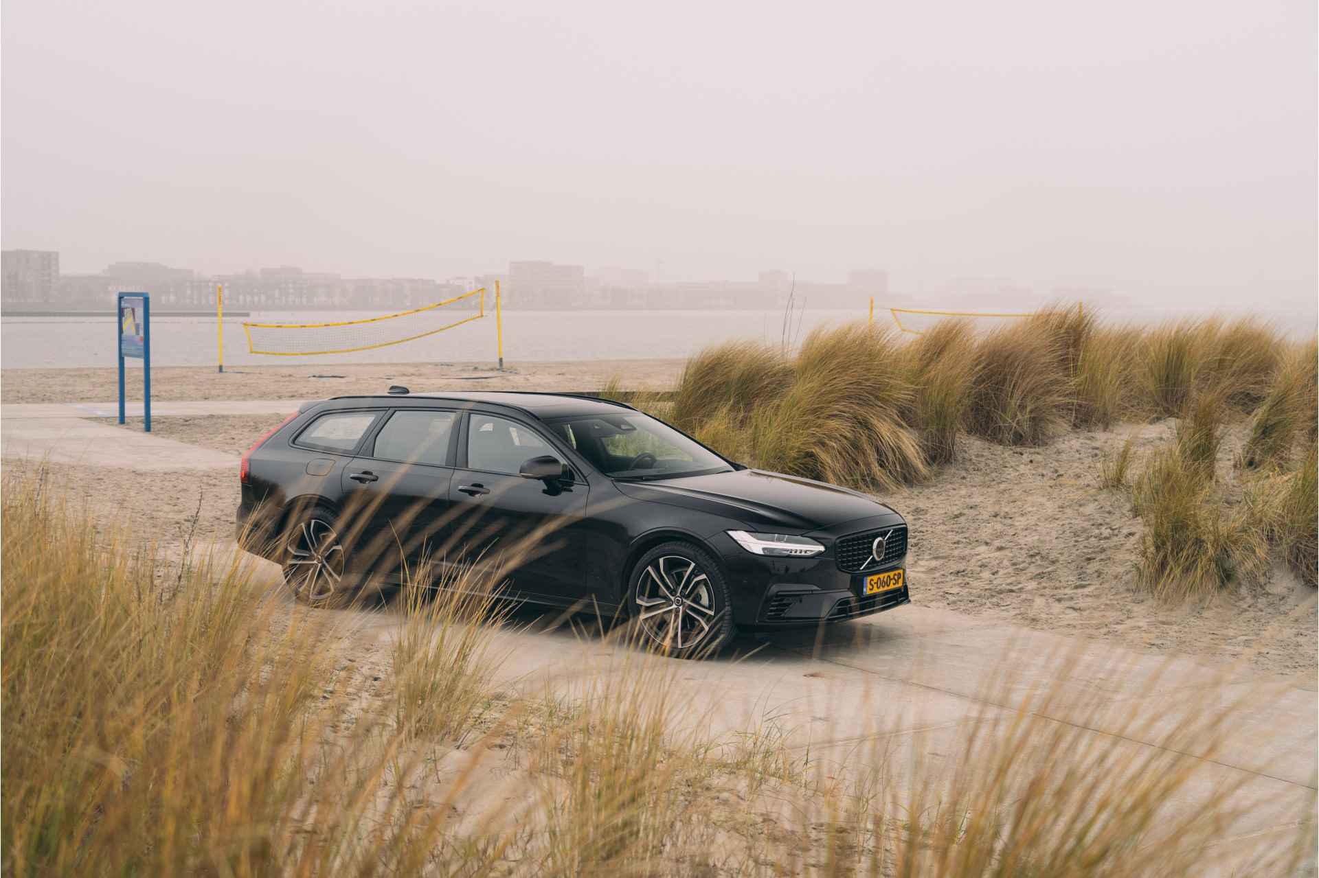 Volvo V90 T6 Aut. Recharge AWD Ultimate Dark | Panoramadak | Bowers & Wilkins | Luchtvering | 360º camera - 6/47