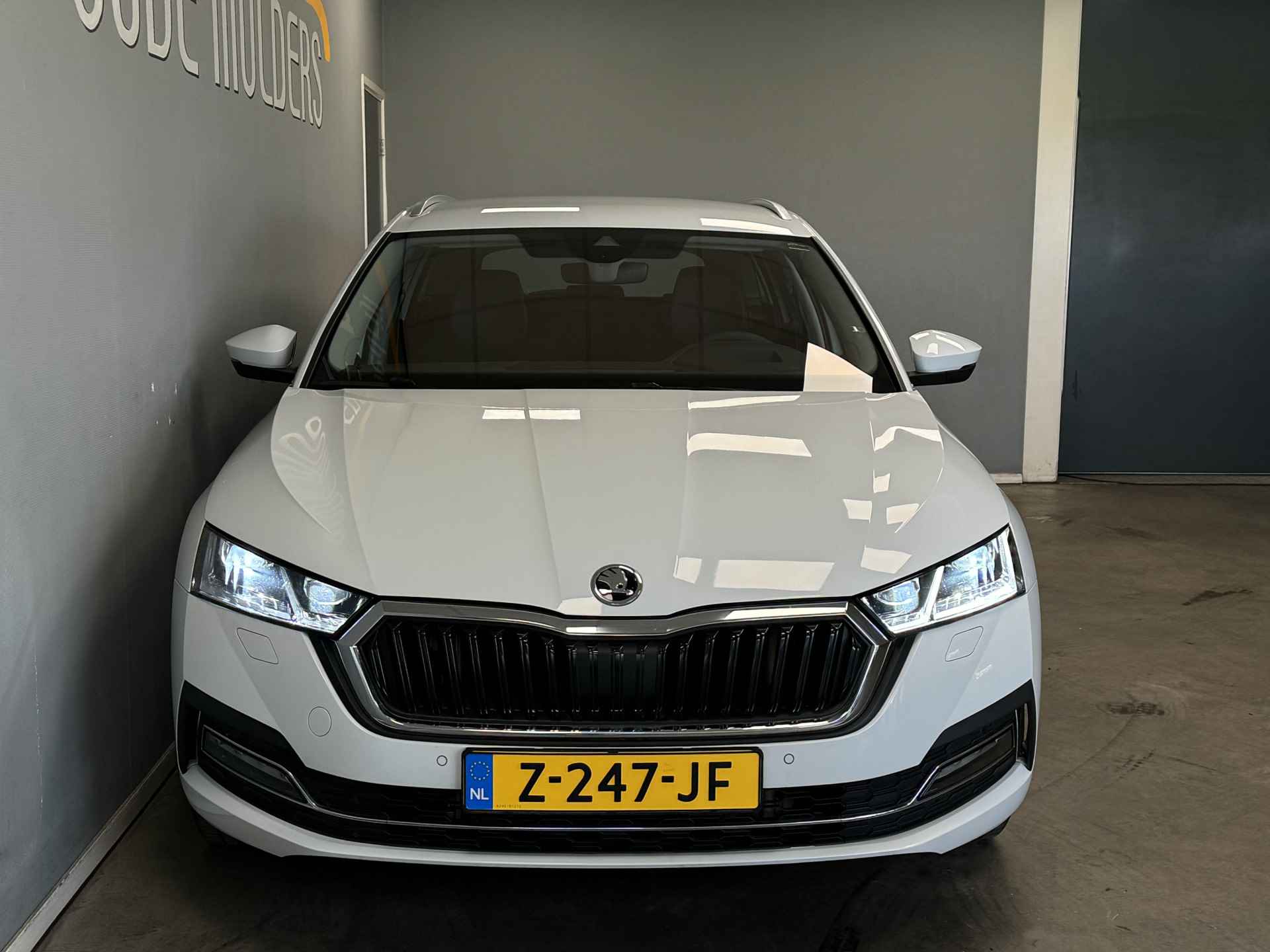 Škoda Octavia Combi 1.4 TSI iV HeadUpDisplay/AdaptieveCruise/AppConnect - 8/34