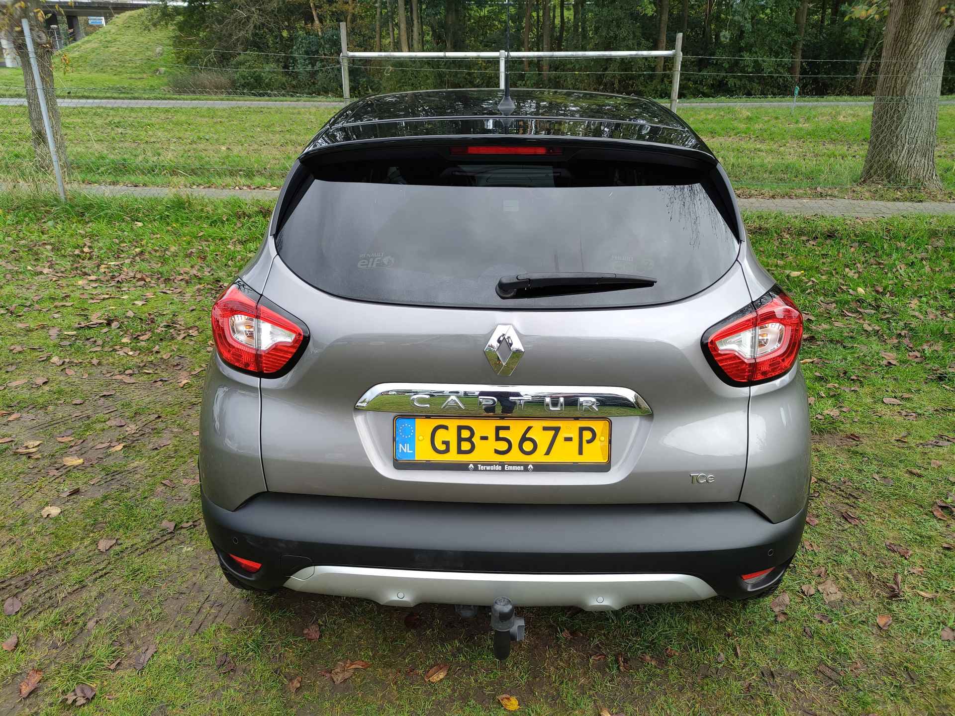 Renault Captur 0.9 TCe Helly Hansen | NAVI | CLIMA | CAMERA | HAAK | CRUISE | - 6/26