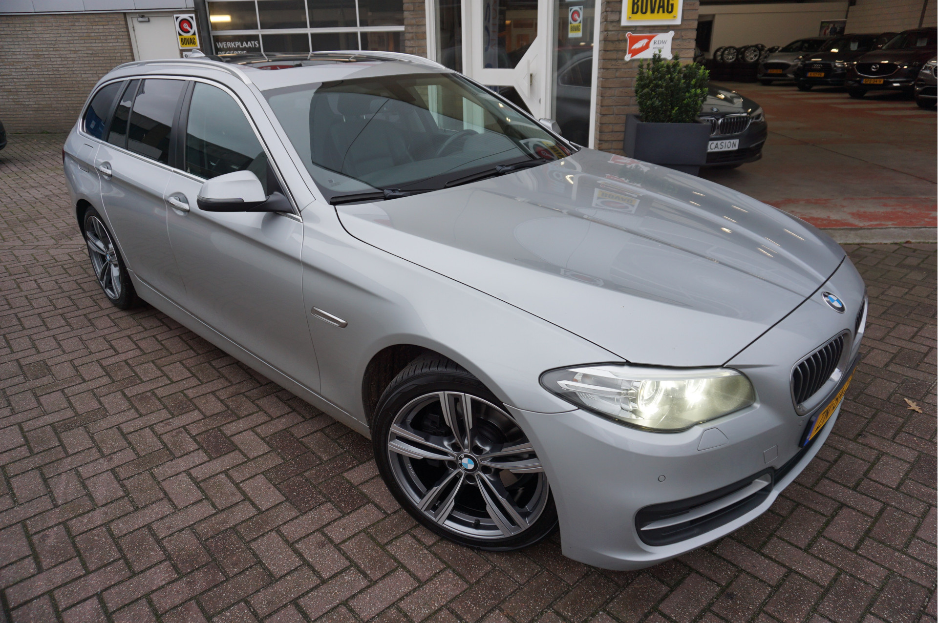 BMW 5 Serie Touring 518D Executive Automaat