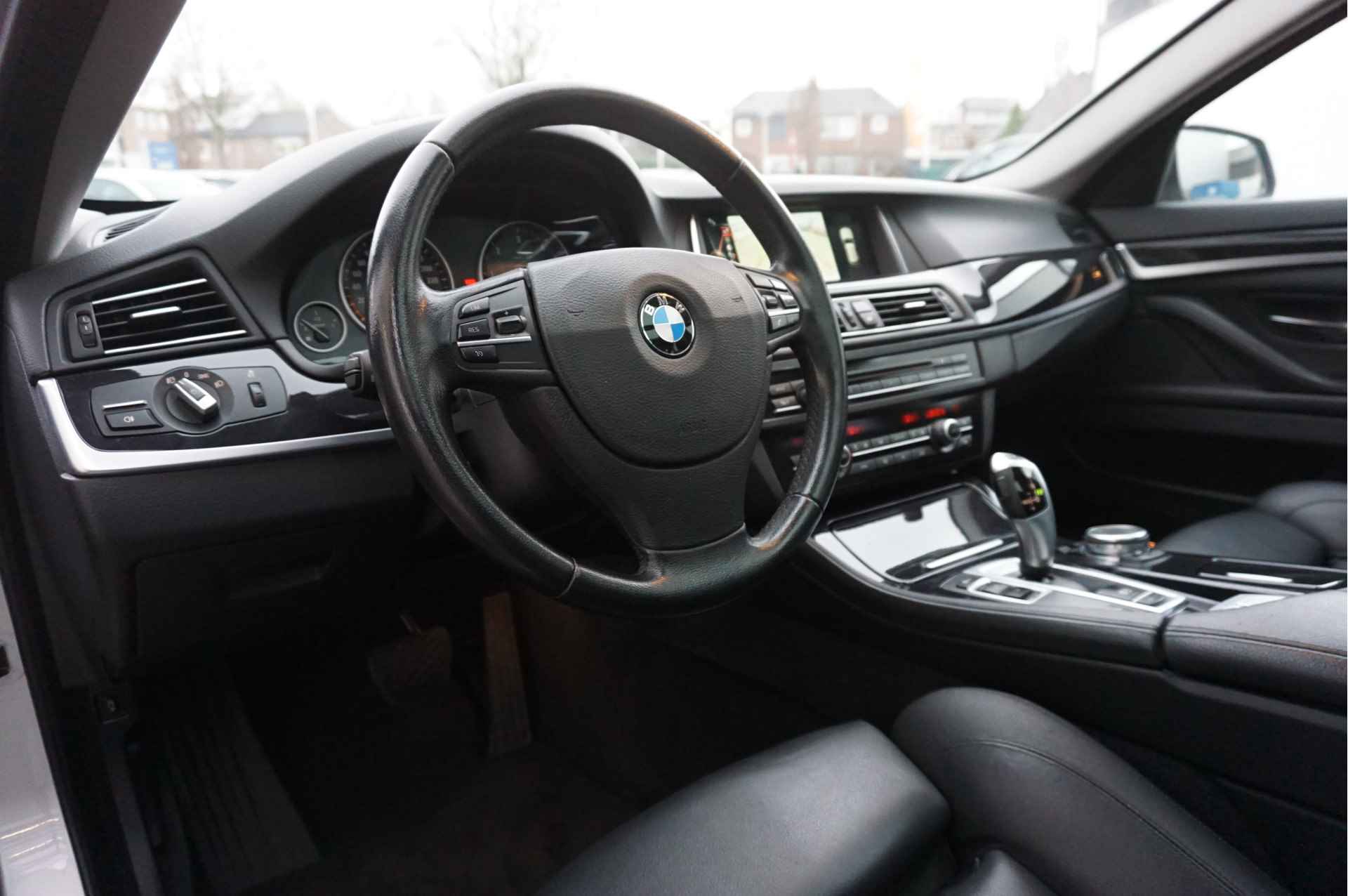 BMW 5 Serie Touring 518D Executive Automaat - 16/22