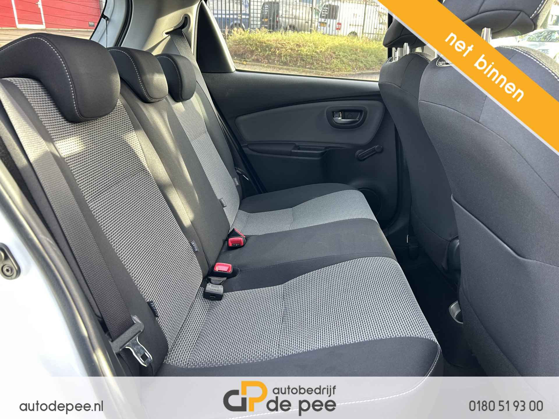 Toyota Yaris 1.5 Hybrid Aspiration GARANTIE/CLIMA/CRUISE/NAVI/CAMERA rijklaarprijs! - 12/16