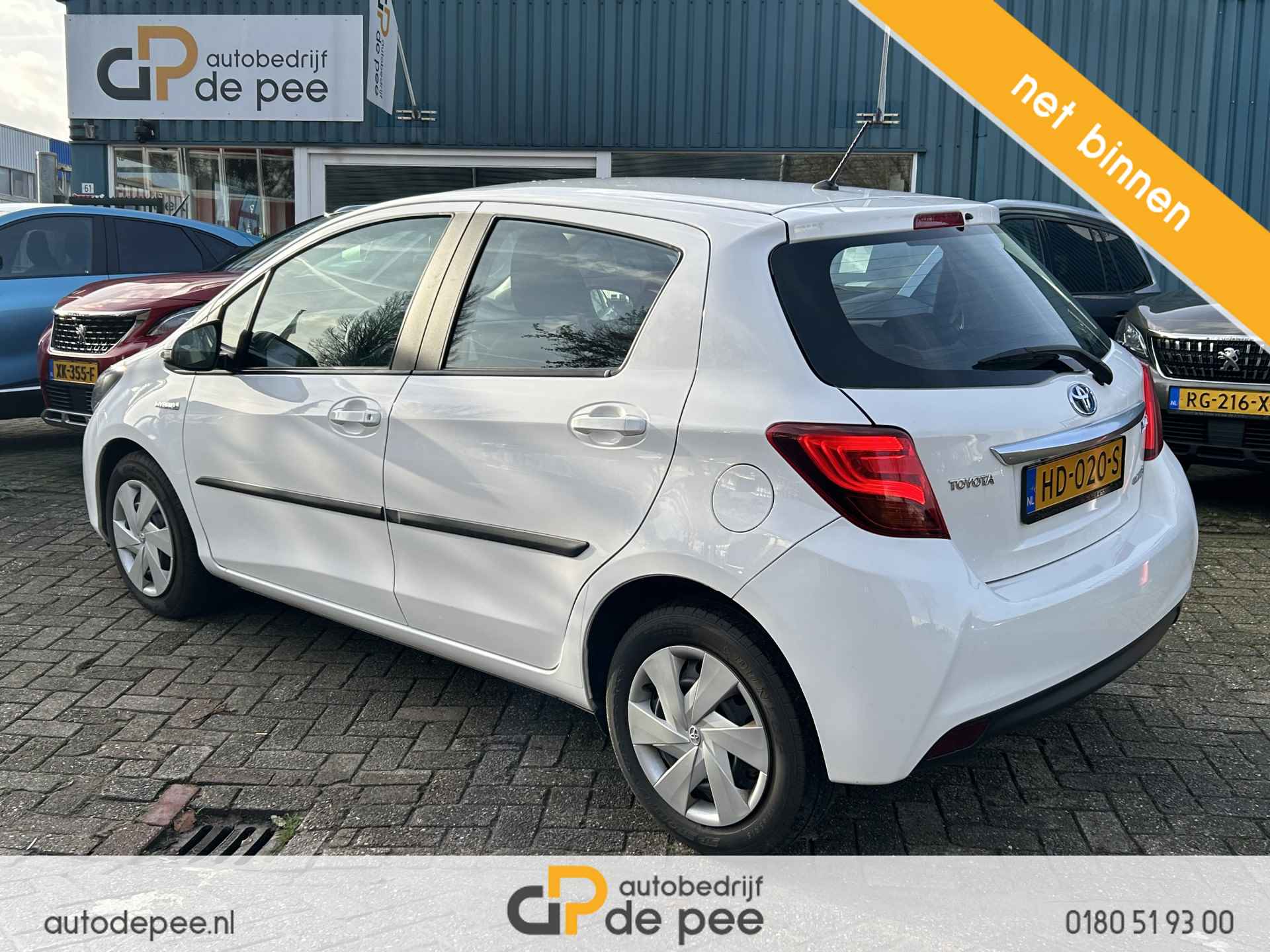 Toyota Yaris 1.5 Hybrid Aspiration GARANTIE/CLIMA/CRUISE/NAVI/CAMERA rijklaarprijs! - 14/16