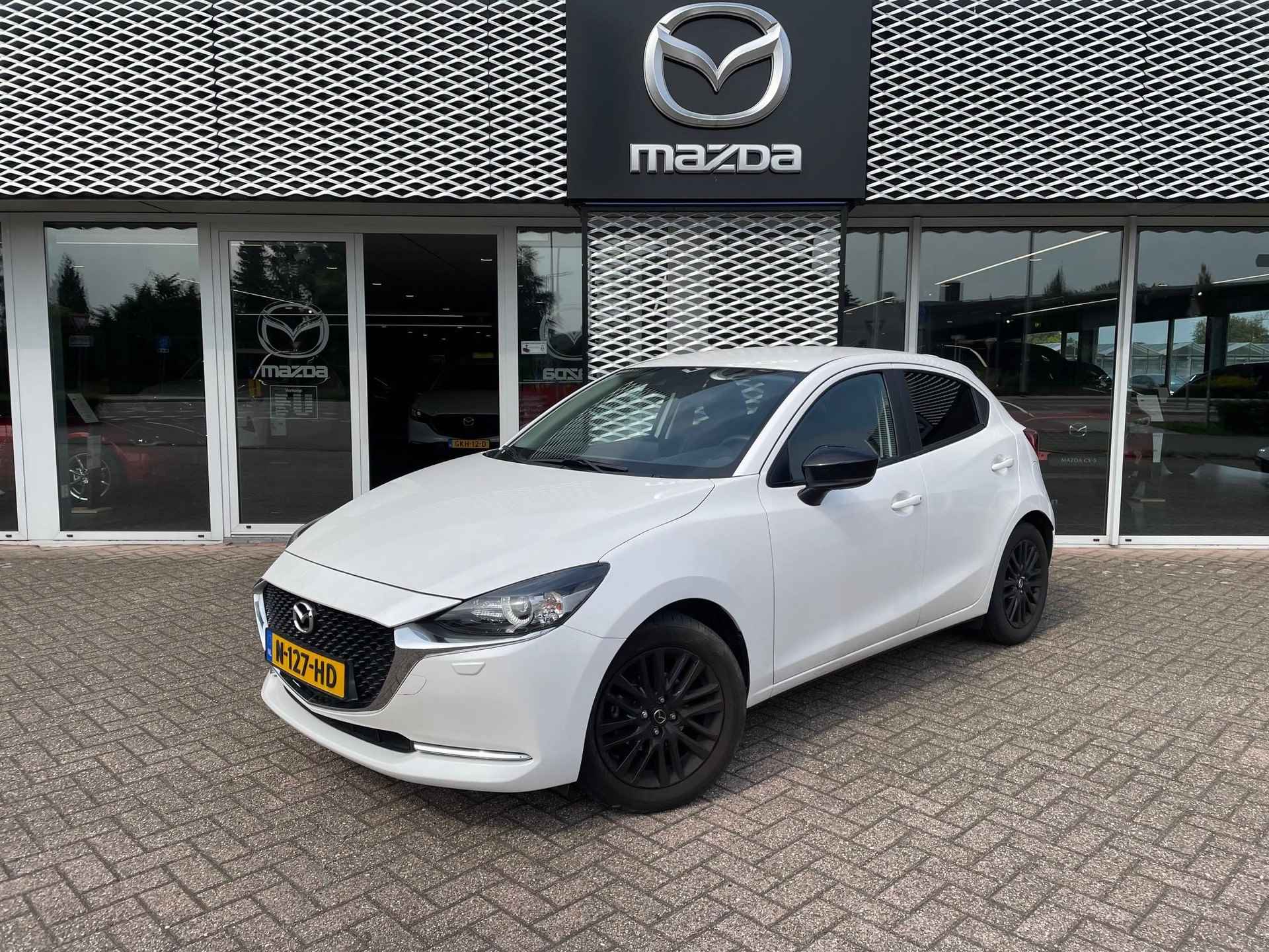 Mazda 2 1.5 Skyactiv-G Sportive APPLE CARPLAY | EERSTE EIGENAAR | DEALERONDERHOUDEN | TREKHAAK | - 2/6