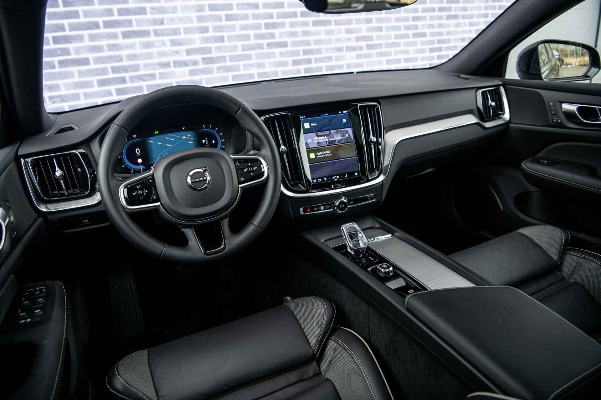 Volvo V60 2.0 B4 Plus Dark Fin. € 803 p/m | Panoramadak | Sportstoelen | Google | 19" | Adaptieve Cruise Control | - 12/39