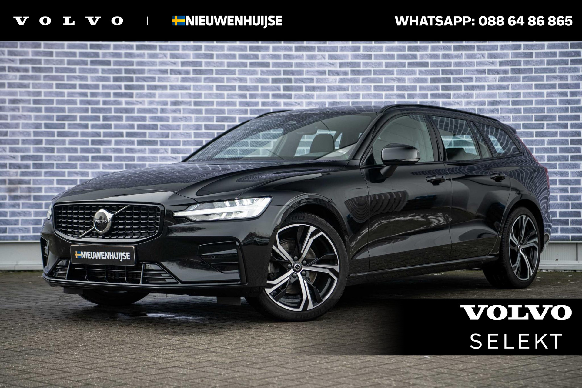 Volvo V60 2.0 B4 Plus Dark Fin. € 803 p/m | Panoramadak | Sportstoelen | Google | 19" | Adaptieve Cruise Control |