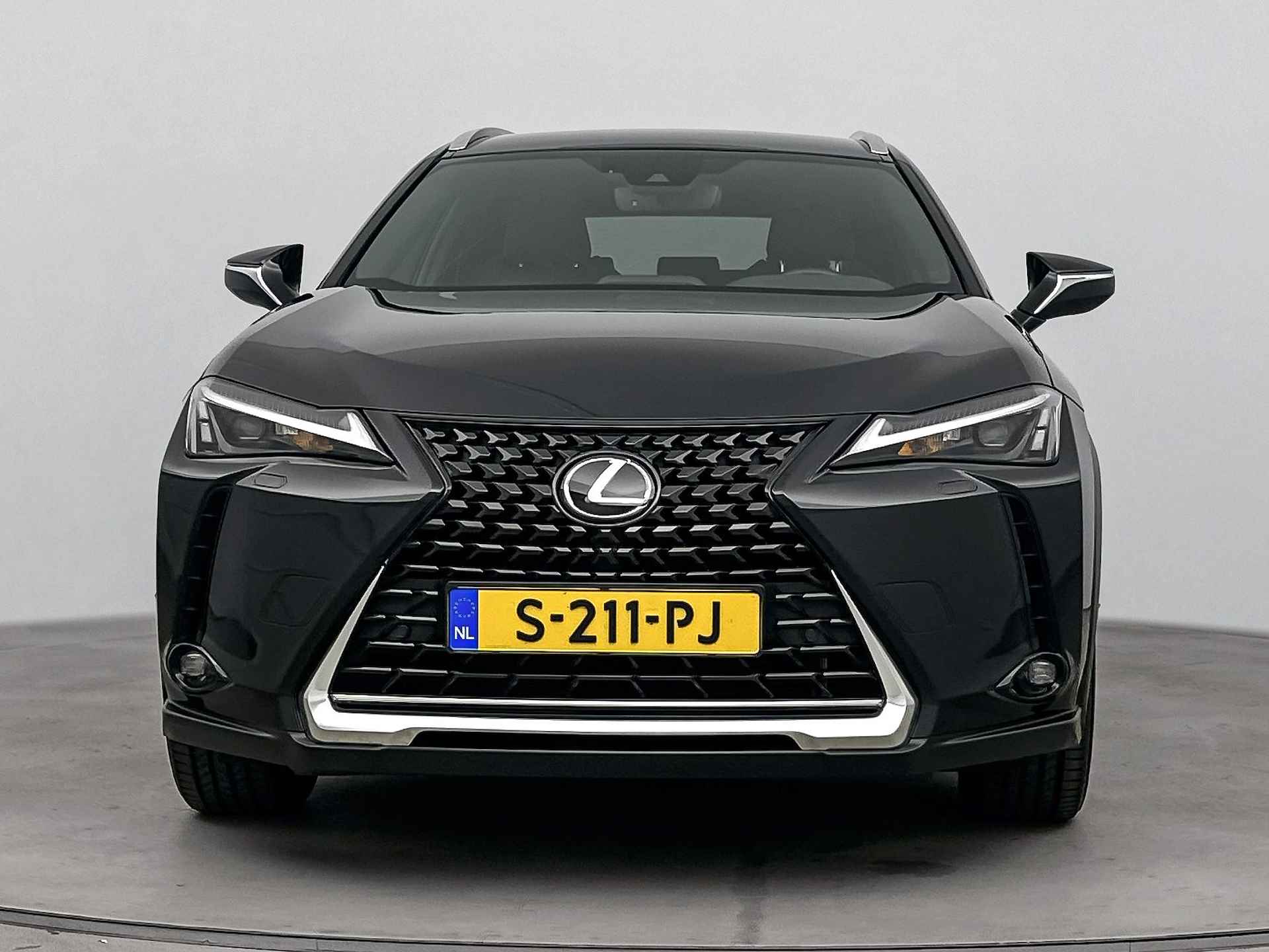 Lexus UX 250h Business Line | Navigatie | Blind Spot Monitor | Privacy Glas | - 24/29