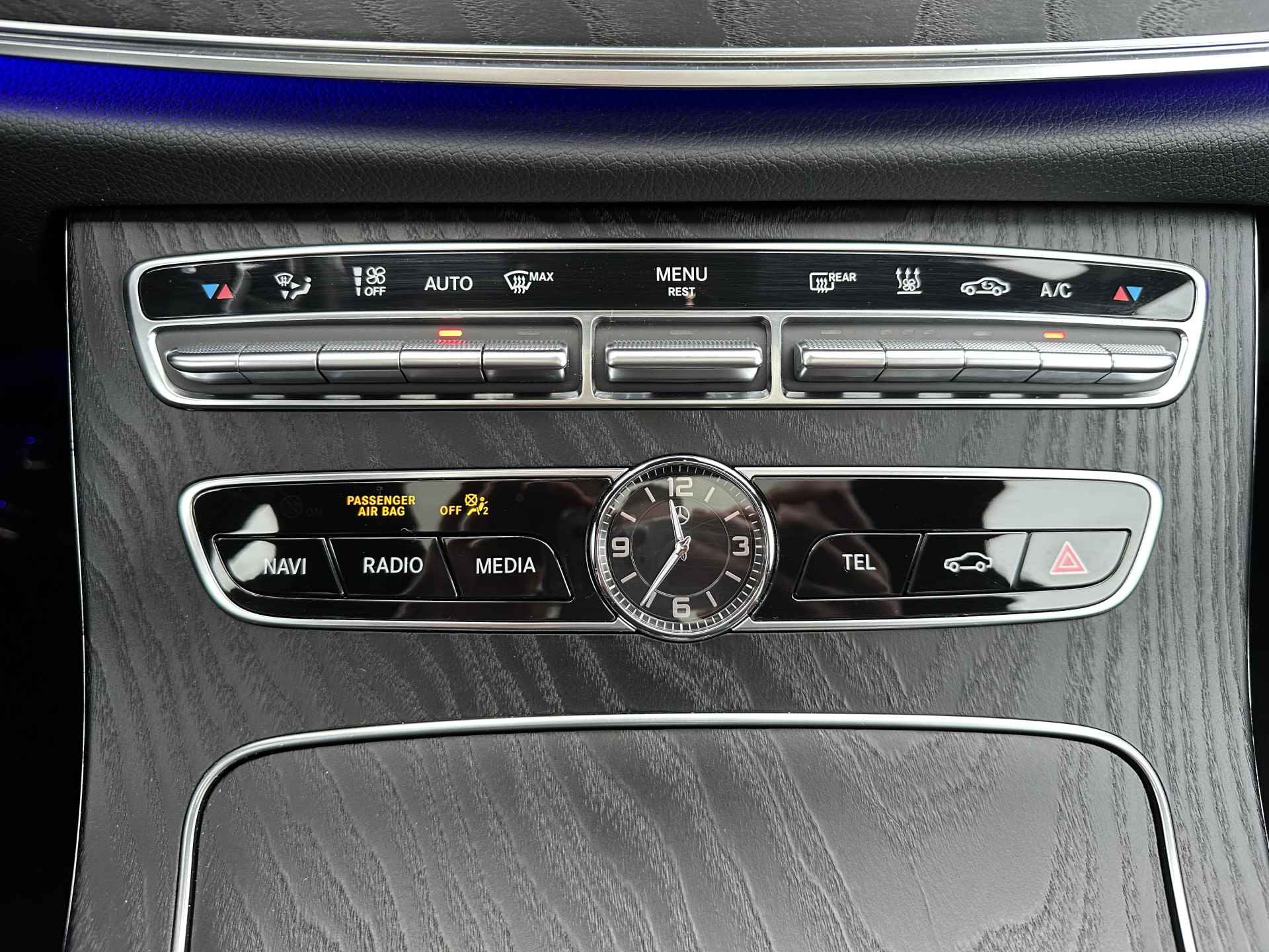 Mercedes-Benz E-Klasse 300 e Hybrid AMG Premium aut 9 Pano-Dak | Trekhaak | Adapt. Cruise | Burmester | Memory - 18/33