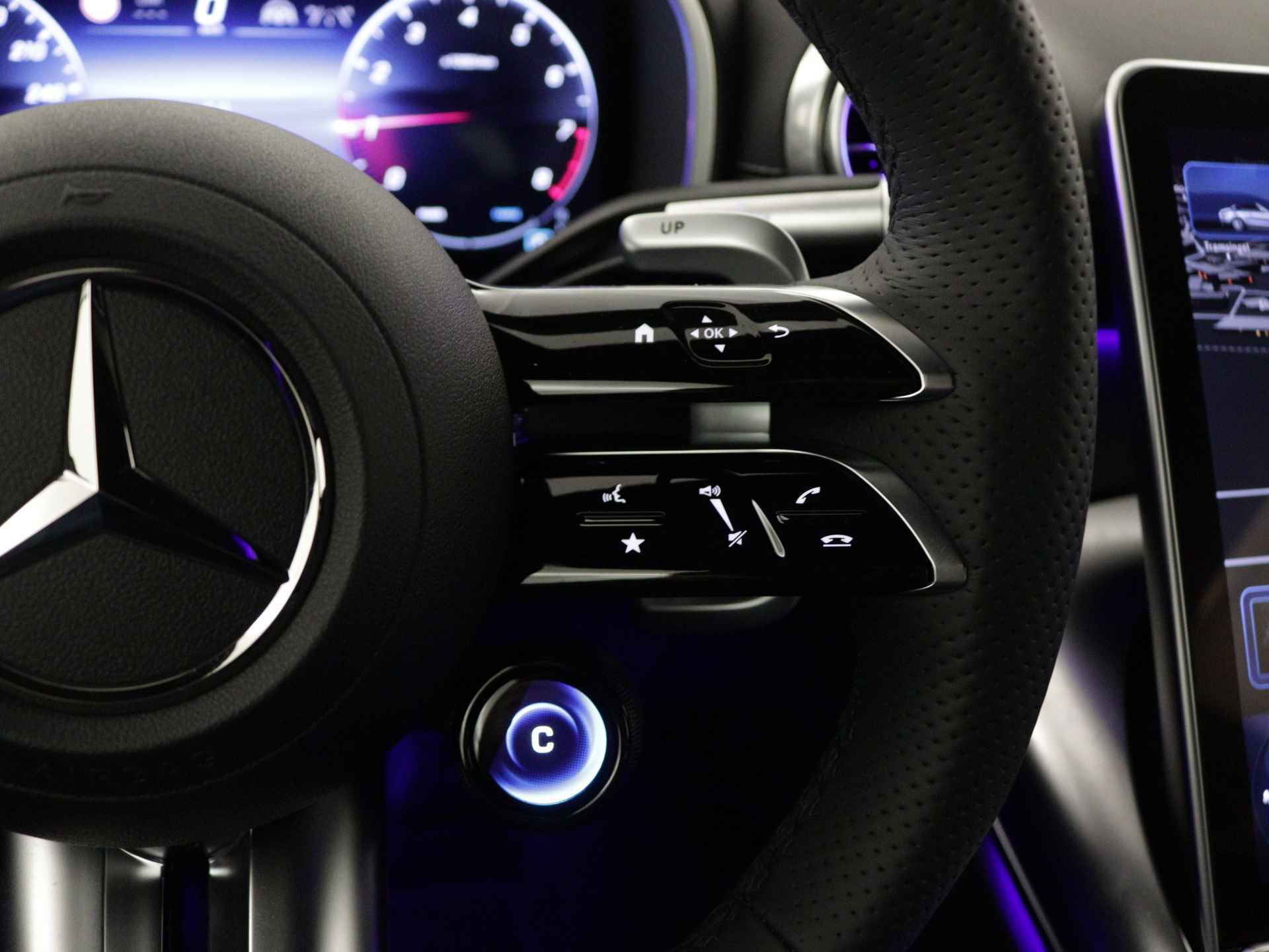 Mercedes-Benz SL-Klasse Roadster 43 | AMG DYNAMIC PLUS pakket | AMG Nightpakket | V8 Stylingpakket exterieur | 21" 10-dubbelspaaks gesmede AMG-velgen, zilver | ENERGIZING-pakket | Burmester Surround Sound systeem | Parkeerpakket met achteruitrijcamera | - 19/47