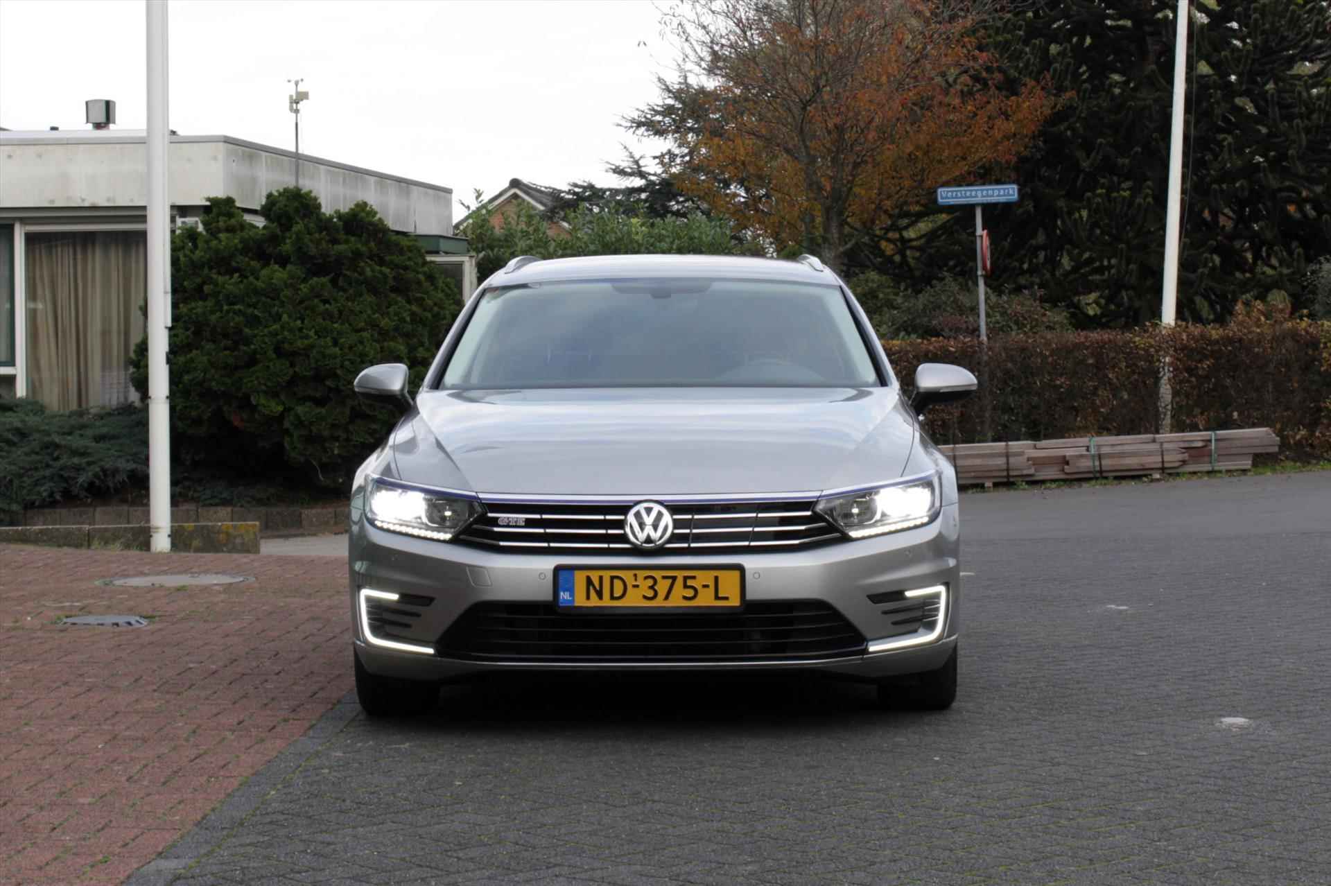 VOLKSWAGEN Passat Variant 1.4 TSI PHEV 218pk 6-DSG GTE Connected Series - 6/39