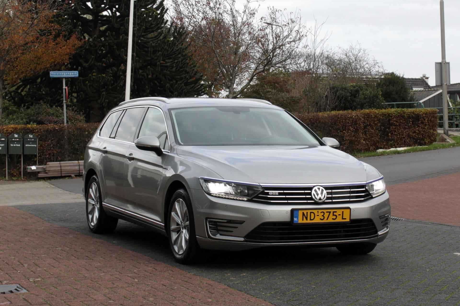 VOLKSWAGEN Passat Variant 1.4 TSI PHEV 218pk 6-DSG GTE Connected Series - 7/39