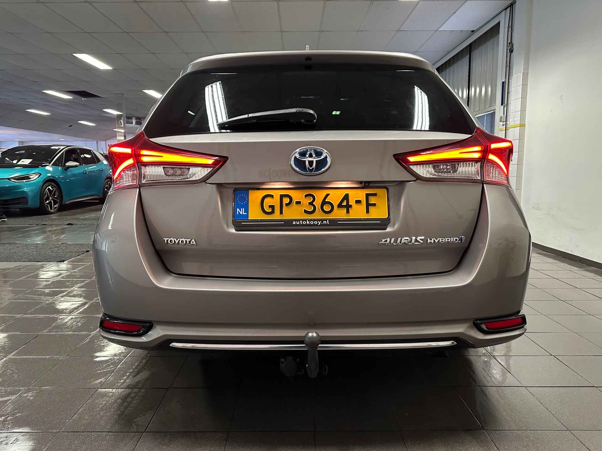 Toyota Auris Touring Sports 1.8 Hybrid Lease * Panoramadak / Navigatie / Camera / NL Auto * - 4/24