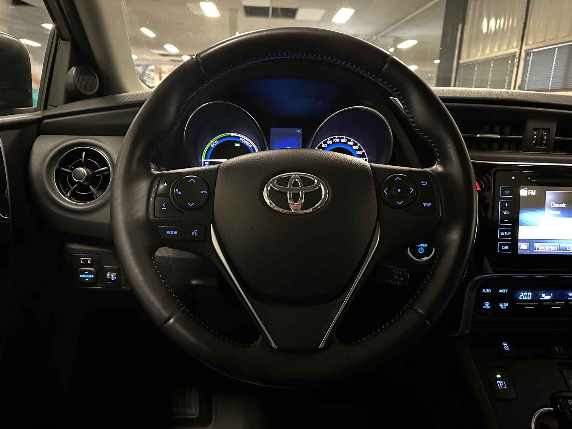 Toyota Auris Touring Sports 1.8 Hybrid Lease * Panoramadak / Navigatie / Camera / NL Auto * - 13/24