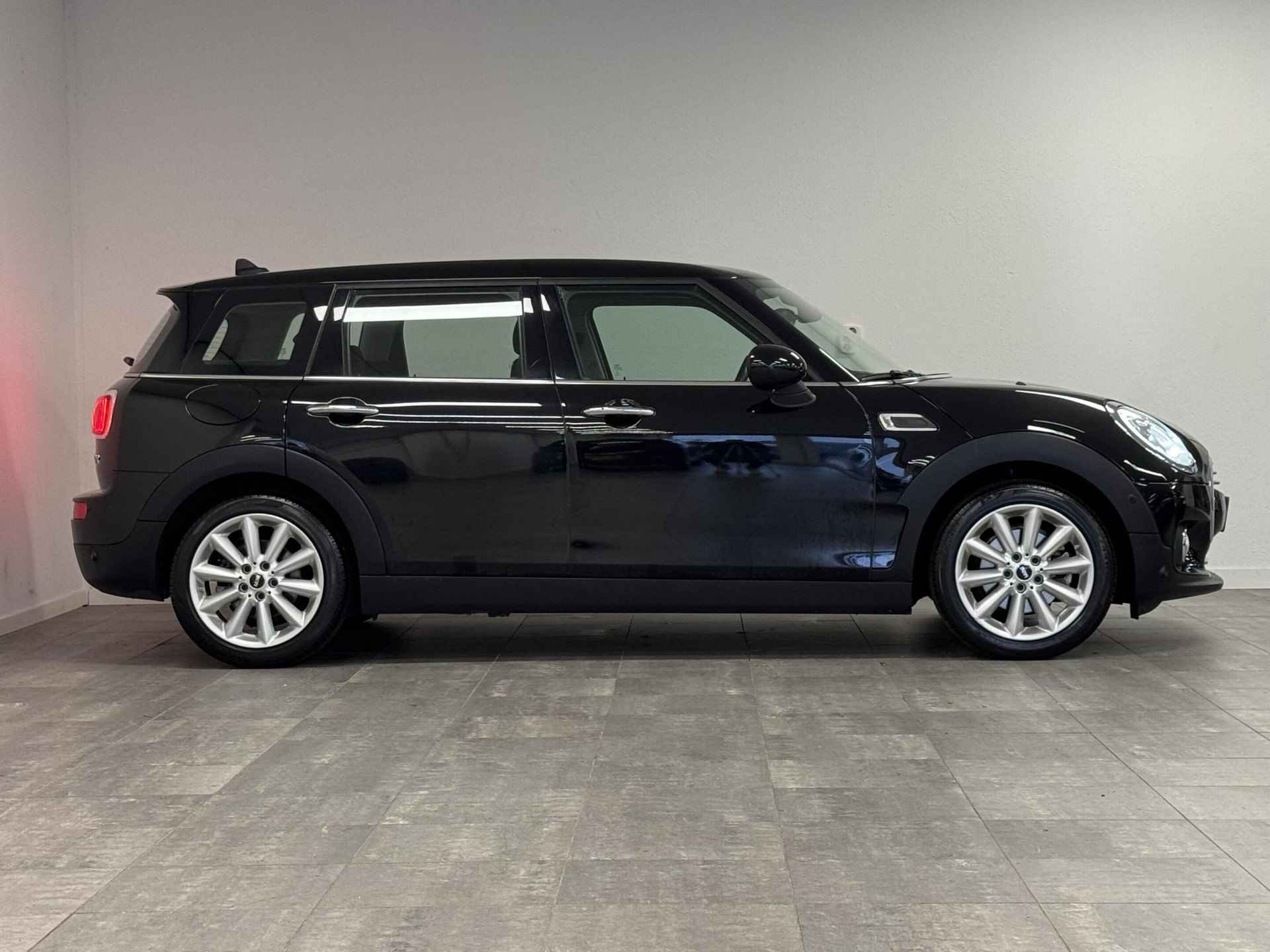 Mini Mini Clubman 1.5 Cooper Chili Serious Business | Parkeersensoren V+A | Stoelverwarming - 4/43