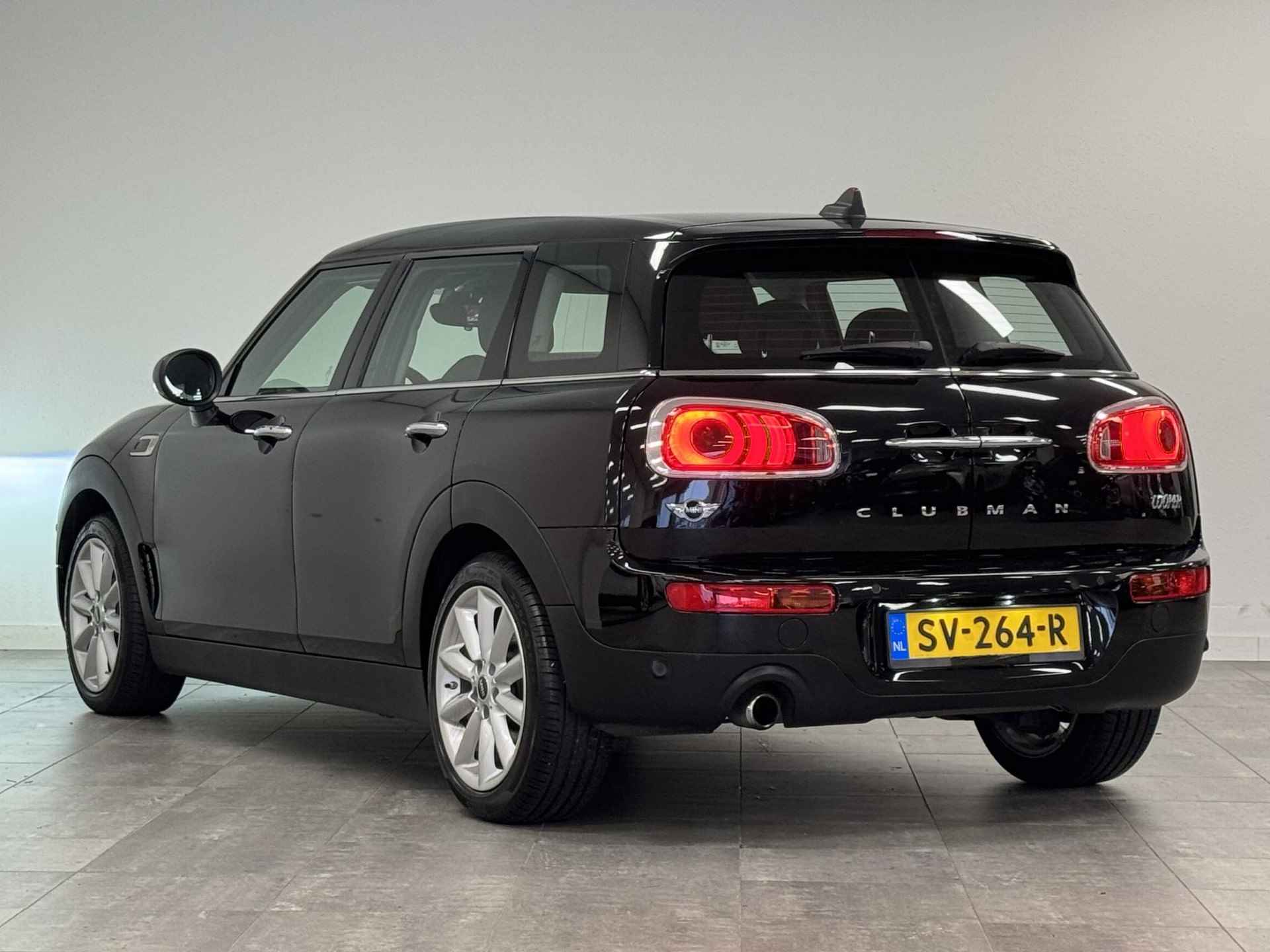 Mini Mini Clubman 1.5 Cooper Chili Serious Business | Parkeersensoren V+A | Stoelverwarming - 33/43