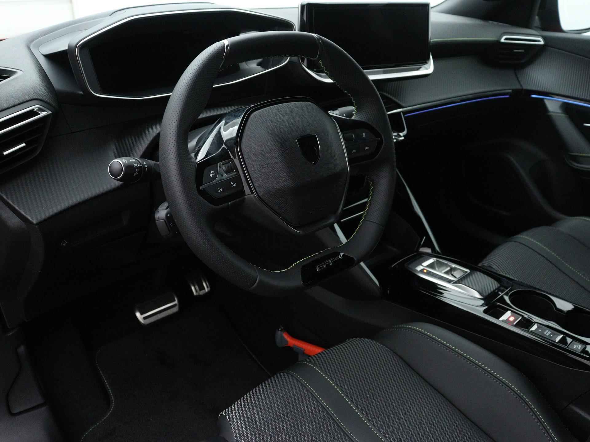 Peugeot e-2008 EV 54 kWh GT 156pk Automaat | Nieuw Model | Navigatie | Sportstoelen | Camera Voor | Dodehoek Detectie | Adaptieve Cruise Control - 19/39