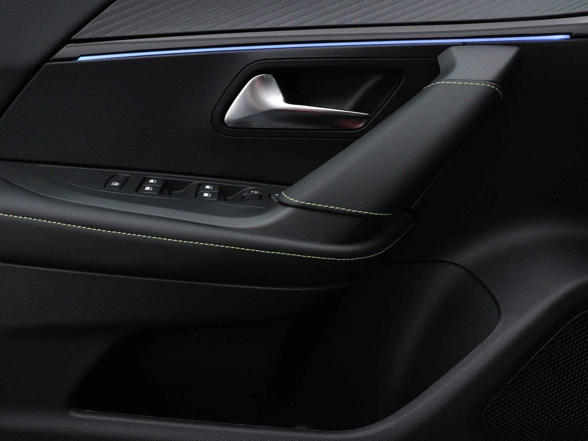 Peugeot e-2008 EV 54 kWh GT 156pk Automaat | Nieuw Model | Navigatie | Sportstoelen | Camera Voor | Dodehoek Detectie | Adaptieve Cruise Control - 24/39