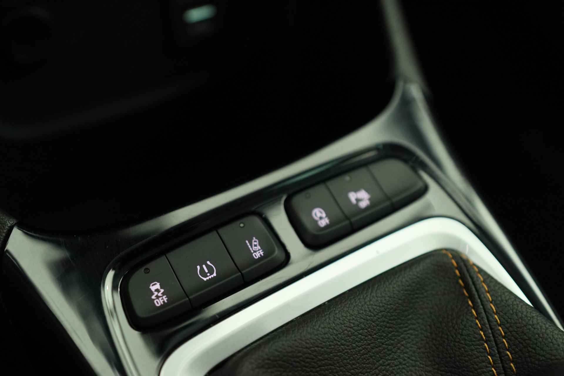 Opel Crossland X 1.2 Turbo Innovation | Dealer Onderhouden! | 1e Eigenaar! | AGR | Camera | Clima | LED | Navi | Keyless | Cruise | Parkeersensor - 38/39