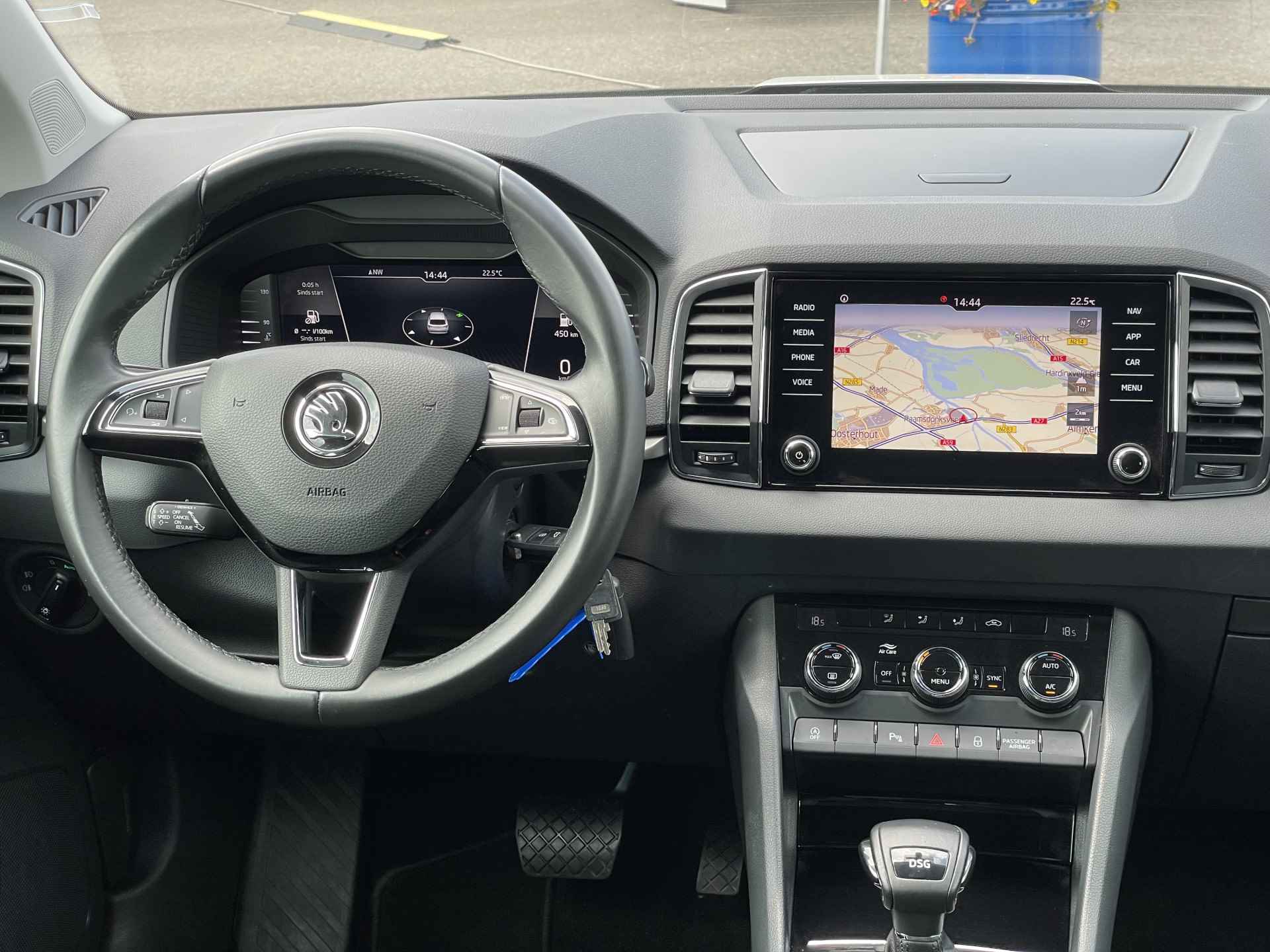 Škoda Karoq 1.5 TSI ACT Ambition Business | Adapt. Cruise Control | Carplay | Trekhaak | Parkeersensoren v+a | - 5/39